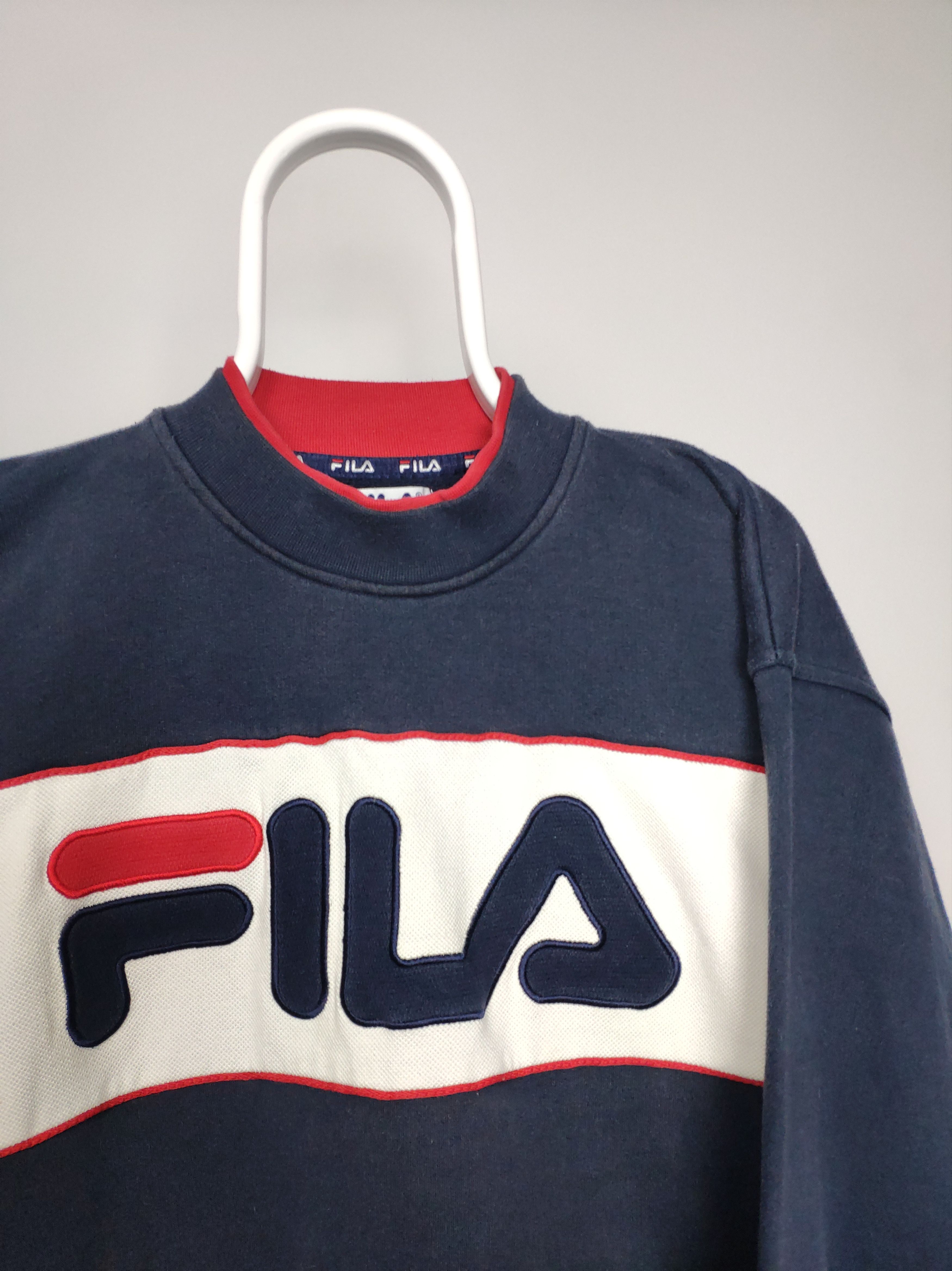 Fila × Vintage Fila vintage spell out sweatshirt navy red center logo Size US M / EU 48-50 / 2 - 3 Thumbnail