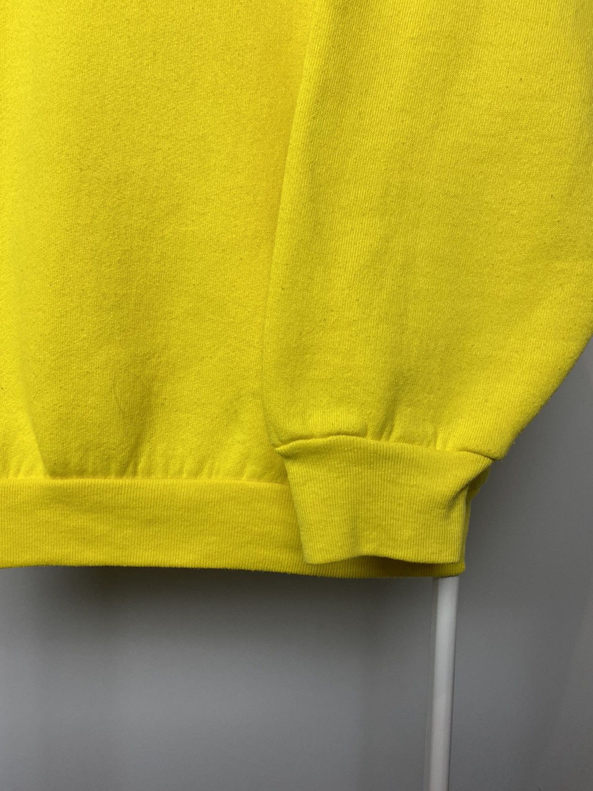 Fruit Of The Loom × Vintage Fruit of the loom vintage yellow sweatshirt basic crewneck Size US L / EU 52-54 / 3 - 6 Thumbnail