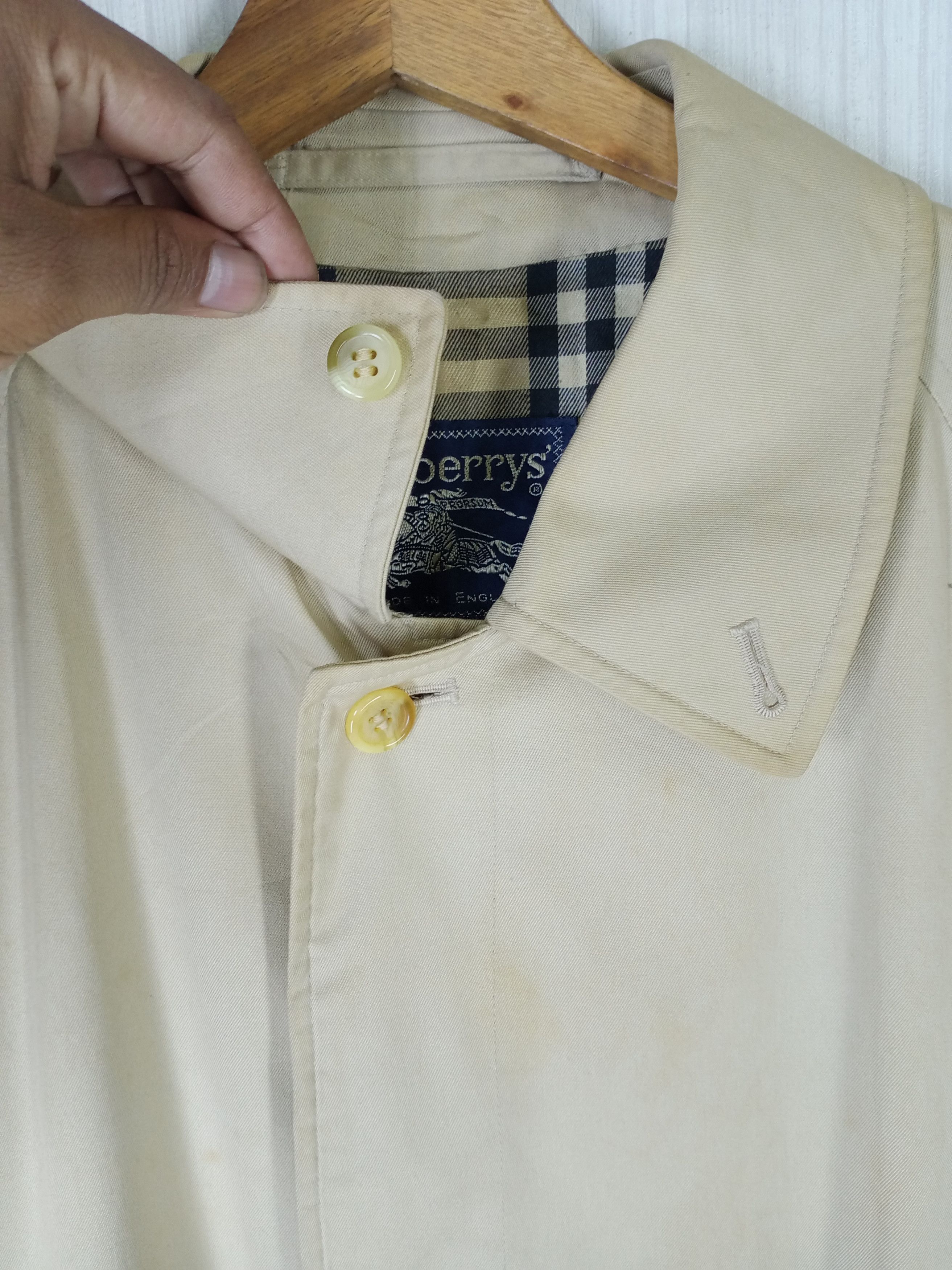 90\'s Vintage Burberry\'s Trench Coat Made in England