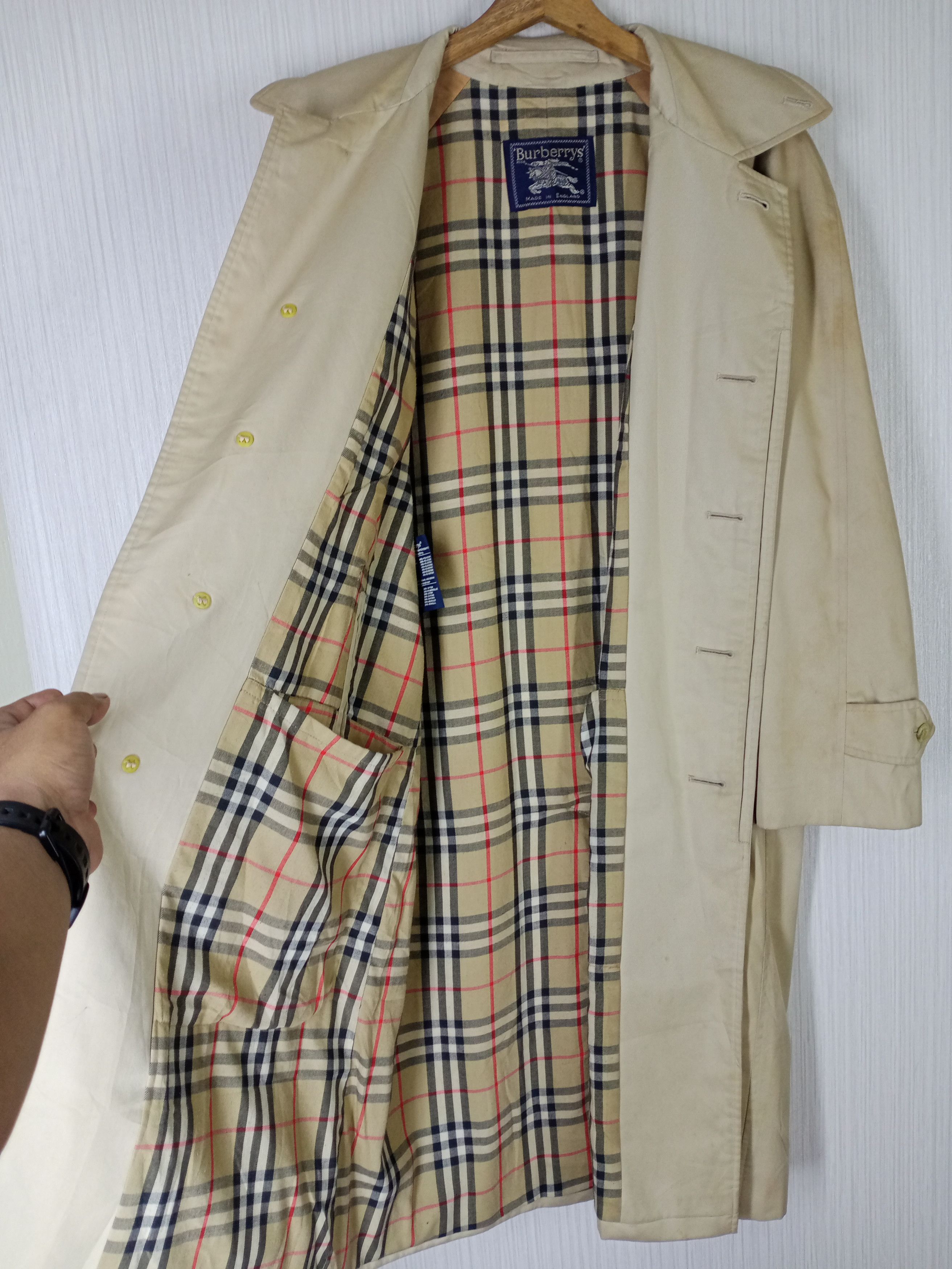 Burberry 90's Vintage Burberry's Trench Coat Made in England Size US M / EU 48-50 / 2 - 4 Thumbnail