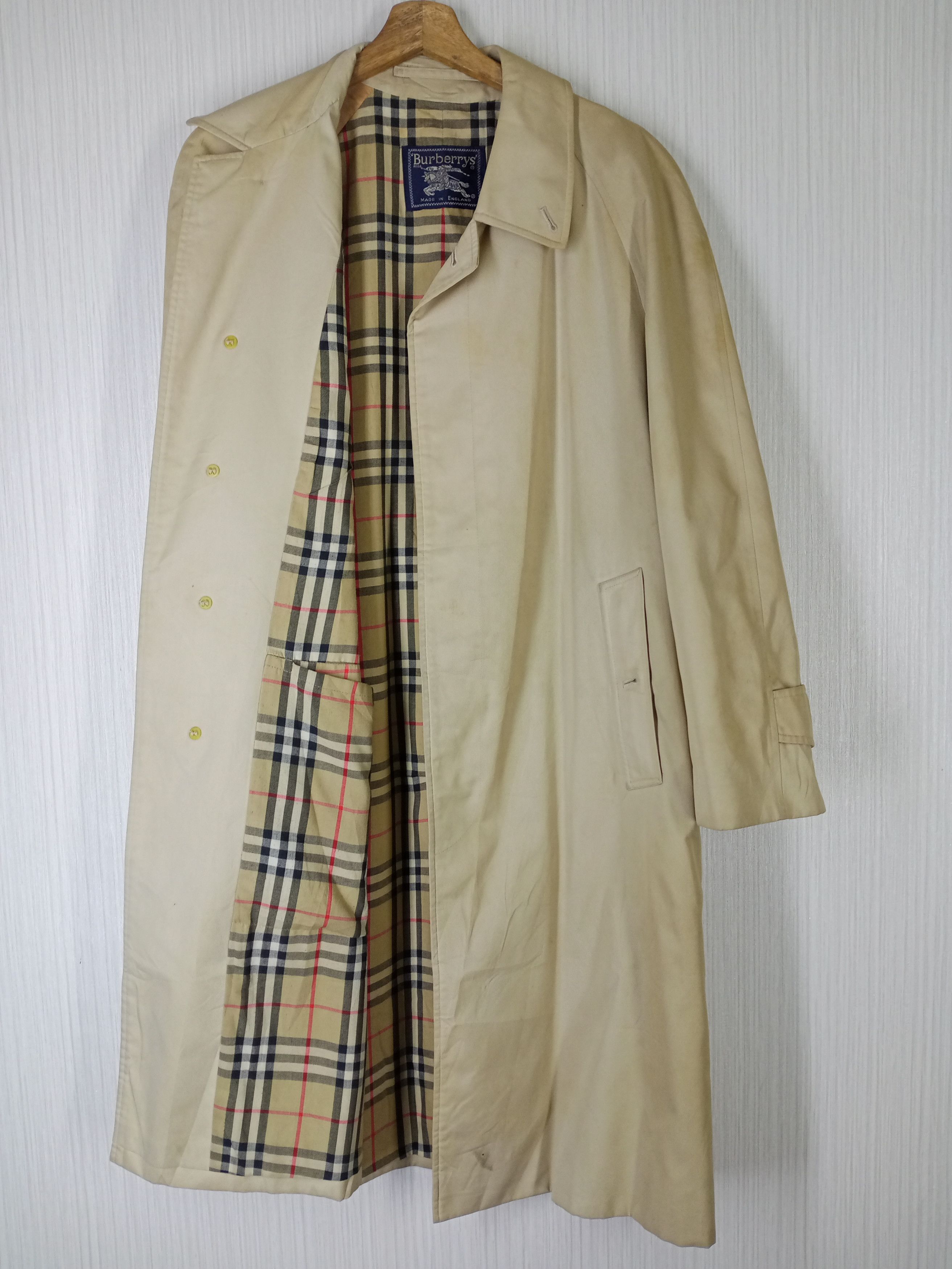Burberry 90's Vintage Burberry's Trench Coat Made in England Size US M / EU 48-50 / 2 - 5 Thumbnail