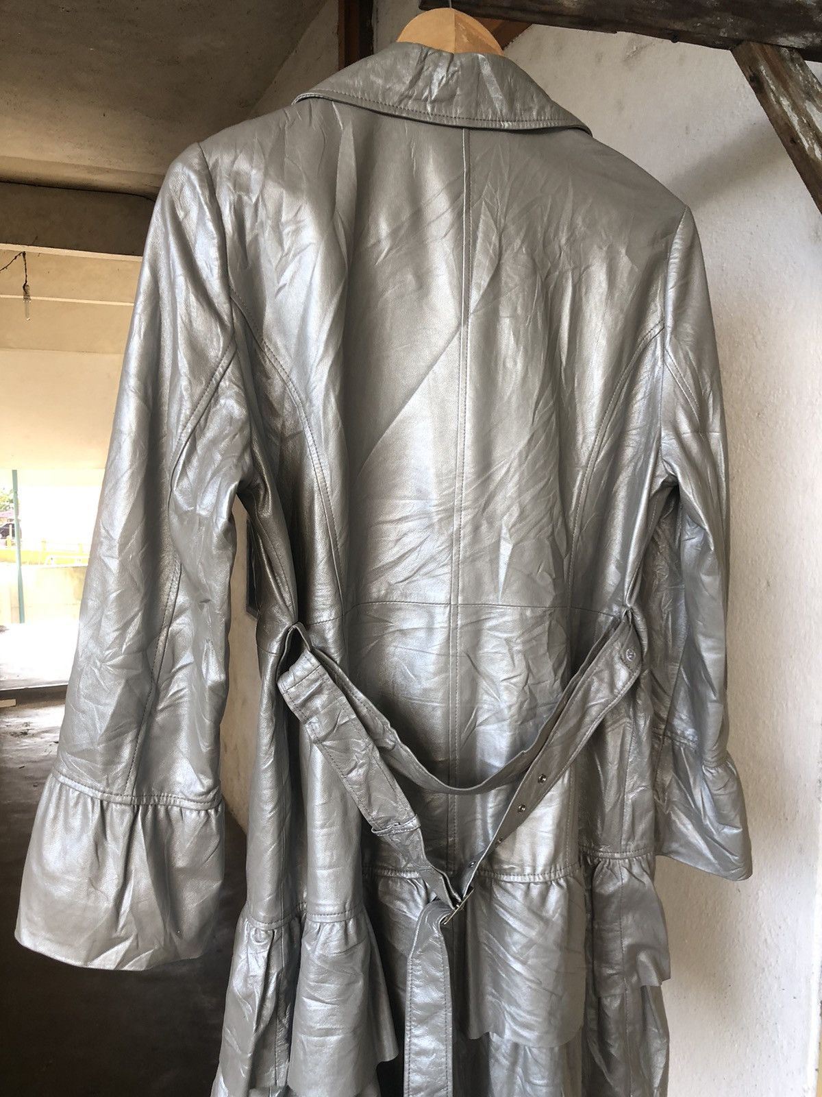 Balmain Vintage Balmain Paris Silver Leather Long Coat Size M / US 6-8 / IT 42-44 - 14 Thumbnail