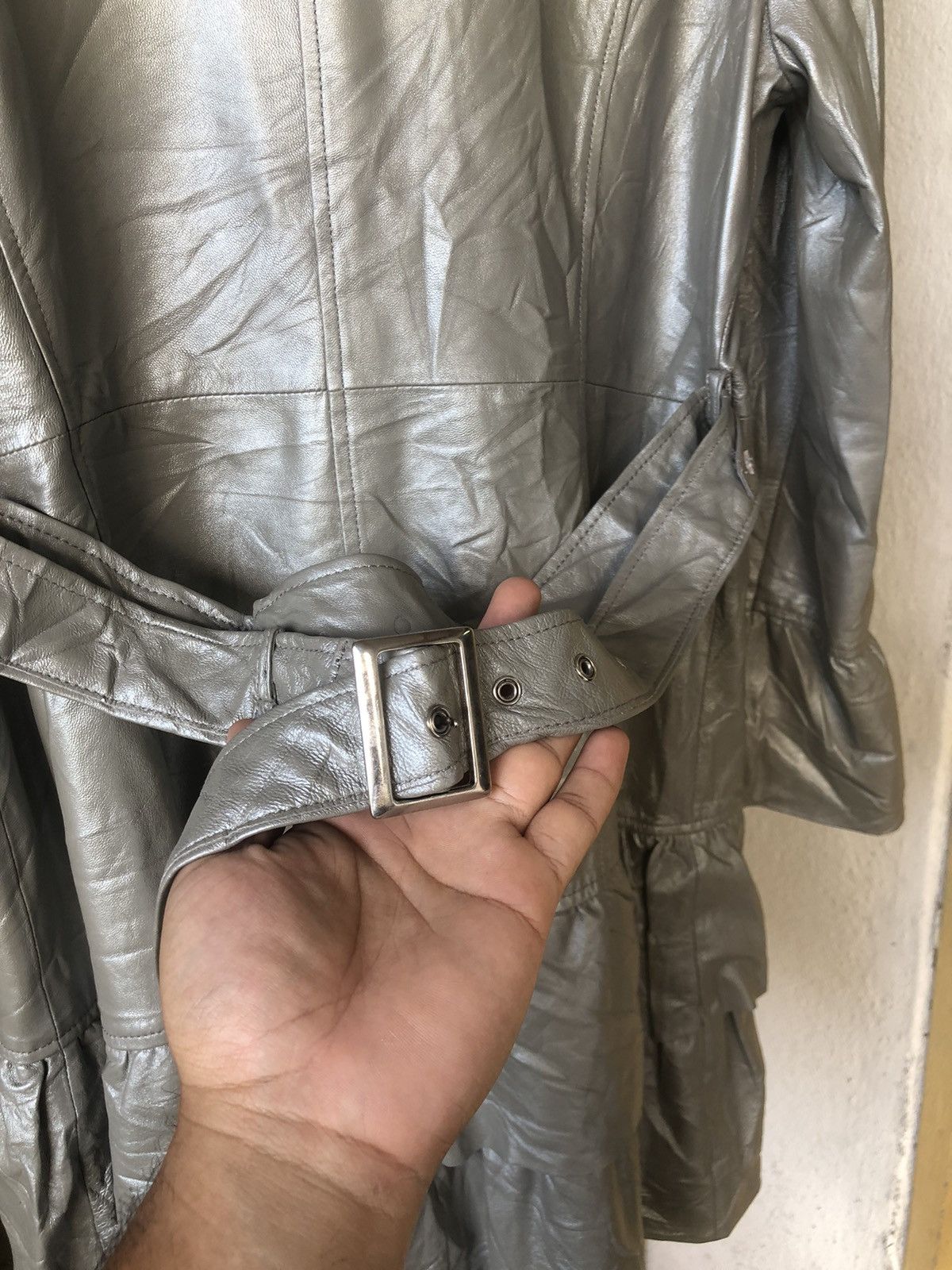 Balmain Vintage Balmain Paris Silver Leather Long Coat Size M / US 6-8 / IT 42-44 - 15 Thumbnail