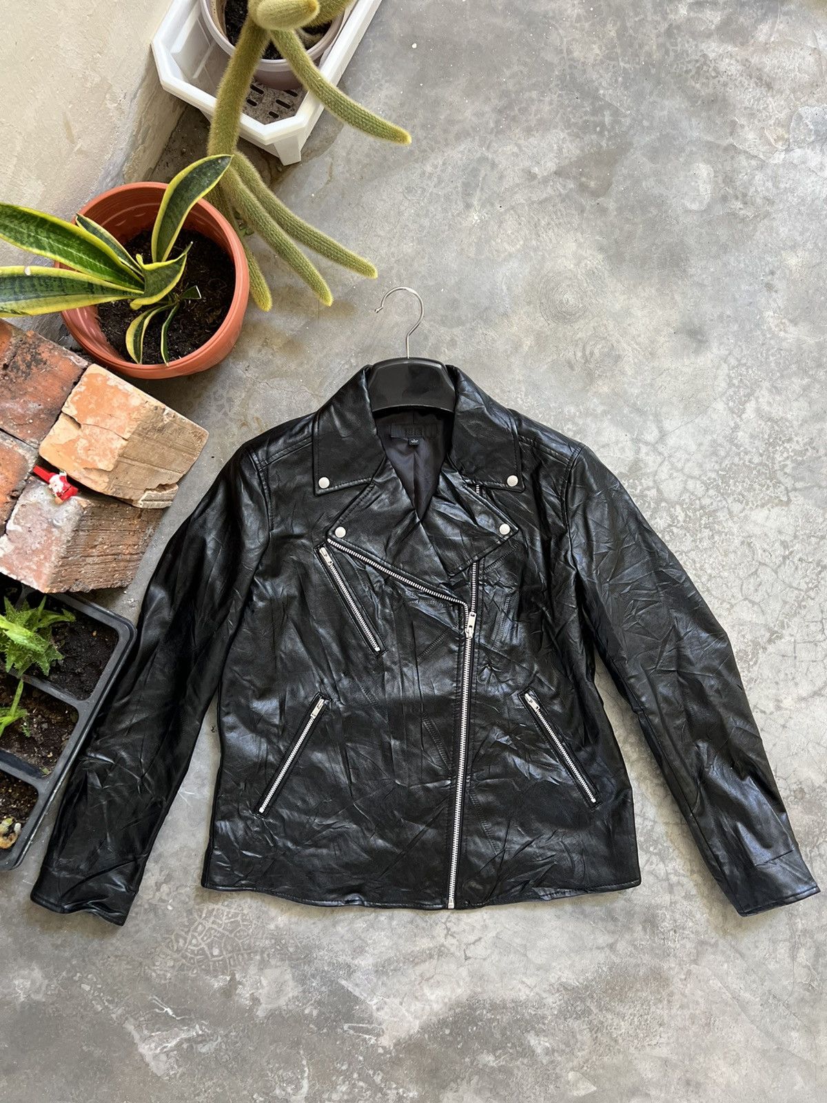 Uniqlo STEALS 🖤🏴‍☠️ Uniqlo Fully Leather Jacket Size US L / EU 52-54 / 3 - 1 Thumbnail