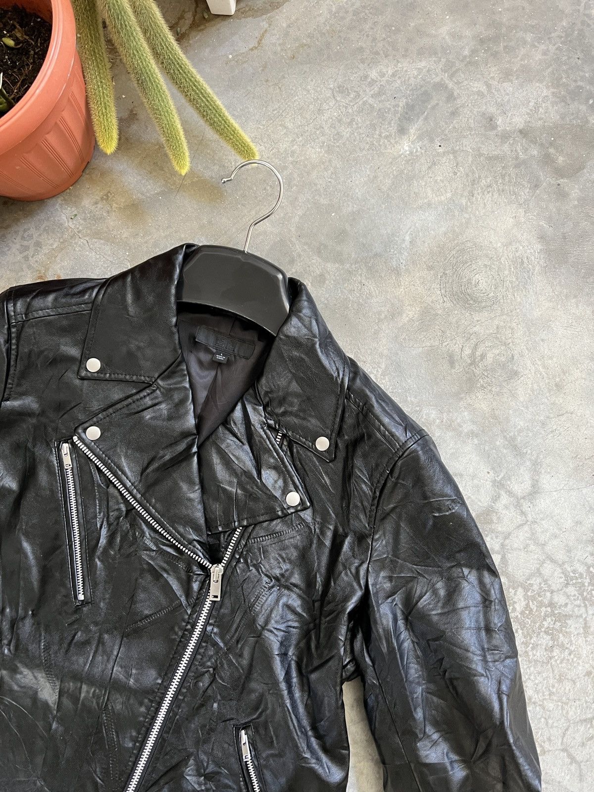 Uniqlo STEALS 🖤🏴‍☠️ Uniqlo Fully Leather Jacket Size US L / EU 52-54 / 3 - 11 Thumbnail