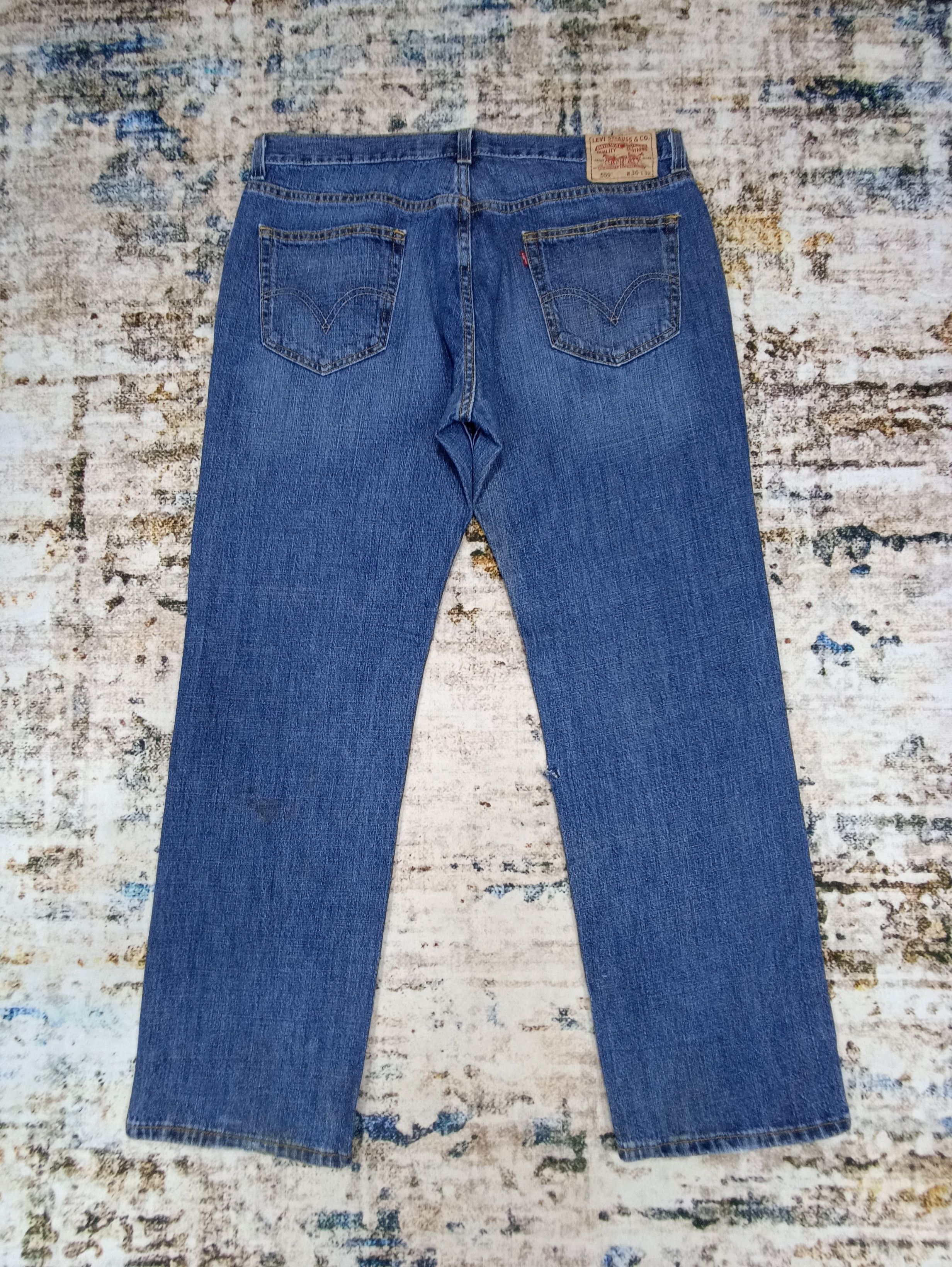 Jean × Levi's × Vintage Vintage Levis 559 Blue Jeans - J105 Size US 39 - 2 Thumbnail