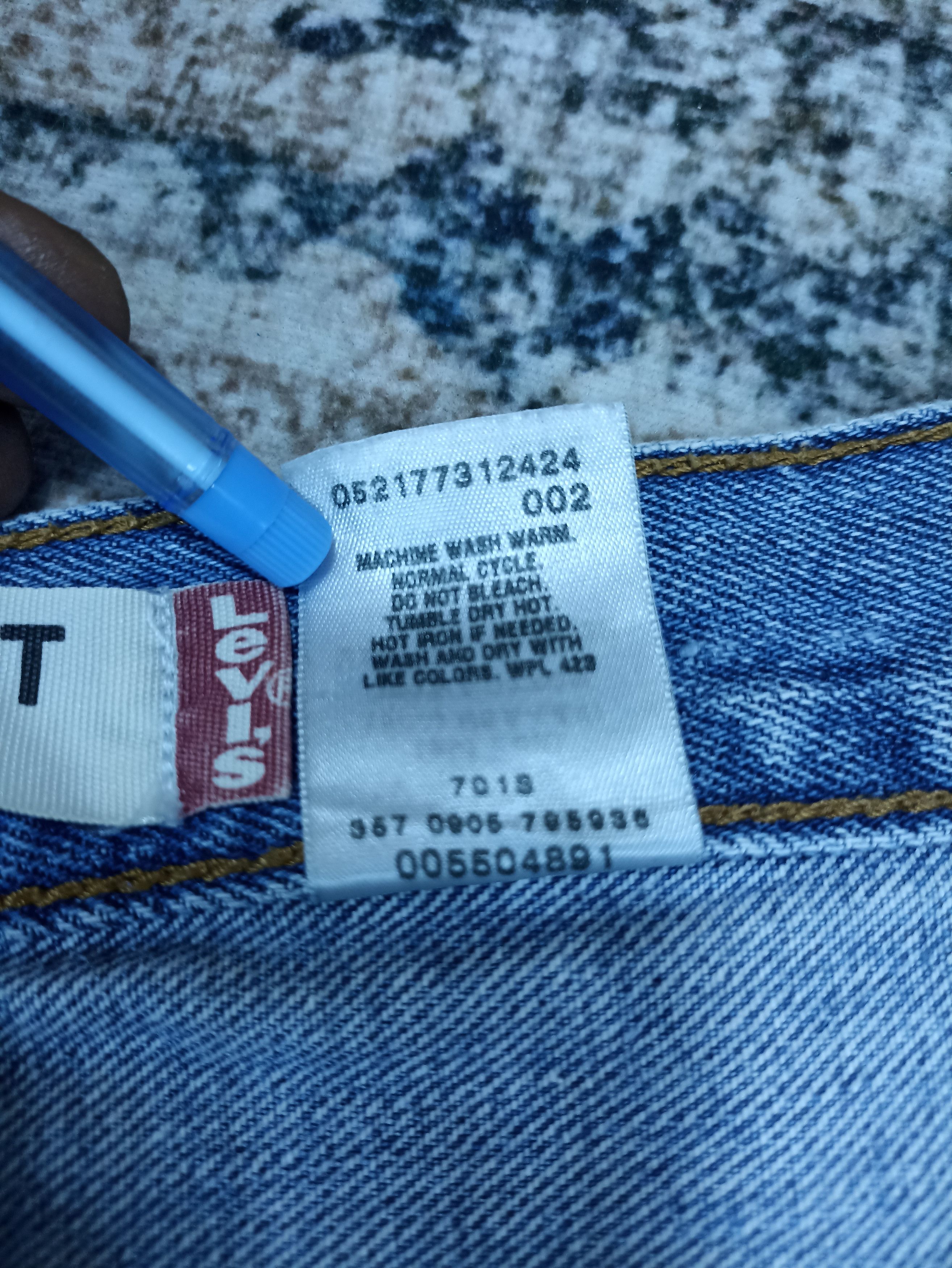 Jean × Levi's × Vintage Vintage Levis 550 Blue Wash Jeans - J102 Size US 33 - 5 Thumbnail