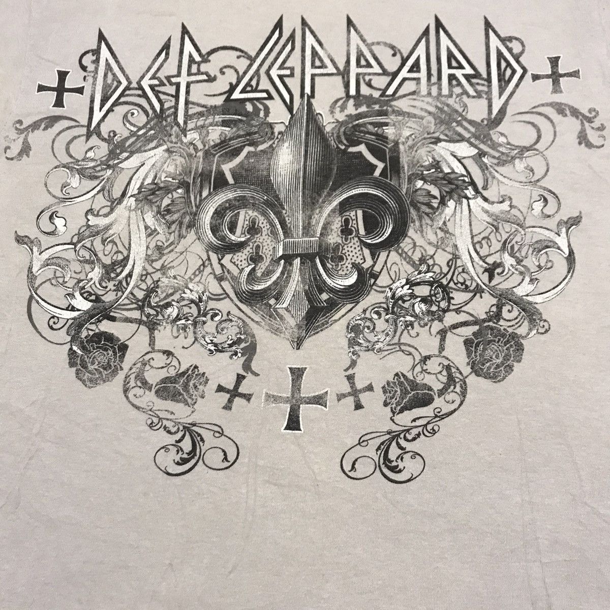 Band Tees 2011 def leppard band tees Size US S / EU 44-46 / 1 - 7 Thumbnail