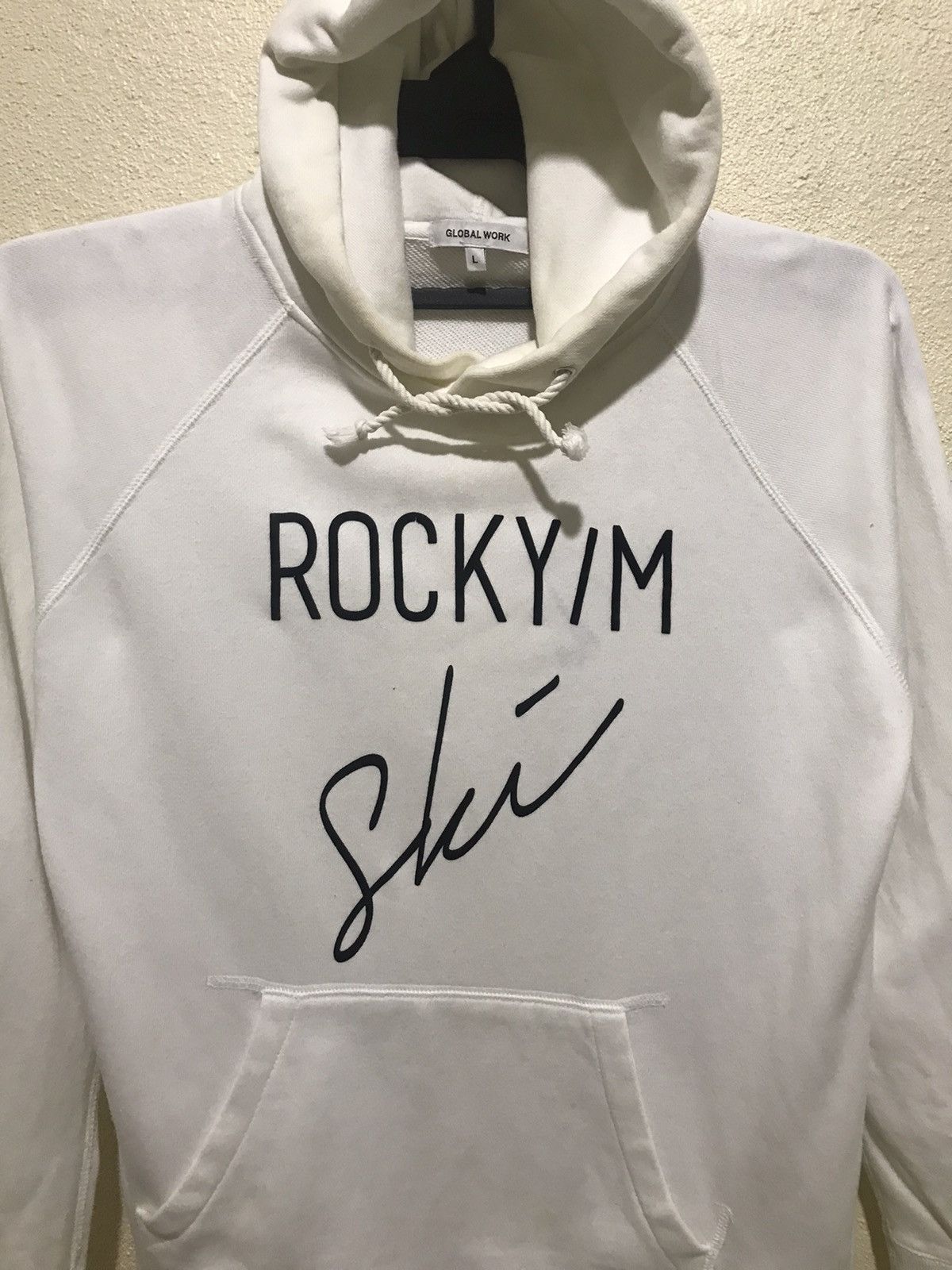 Global Work Global Work Sweatshirts Hoodie spell out ROCKYIM L fits M Size US S / EU 44-46 / 1 - 5 Thumbnail