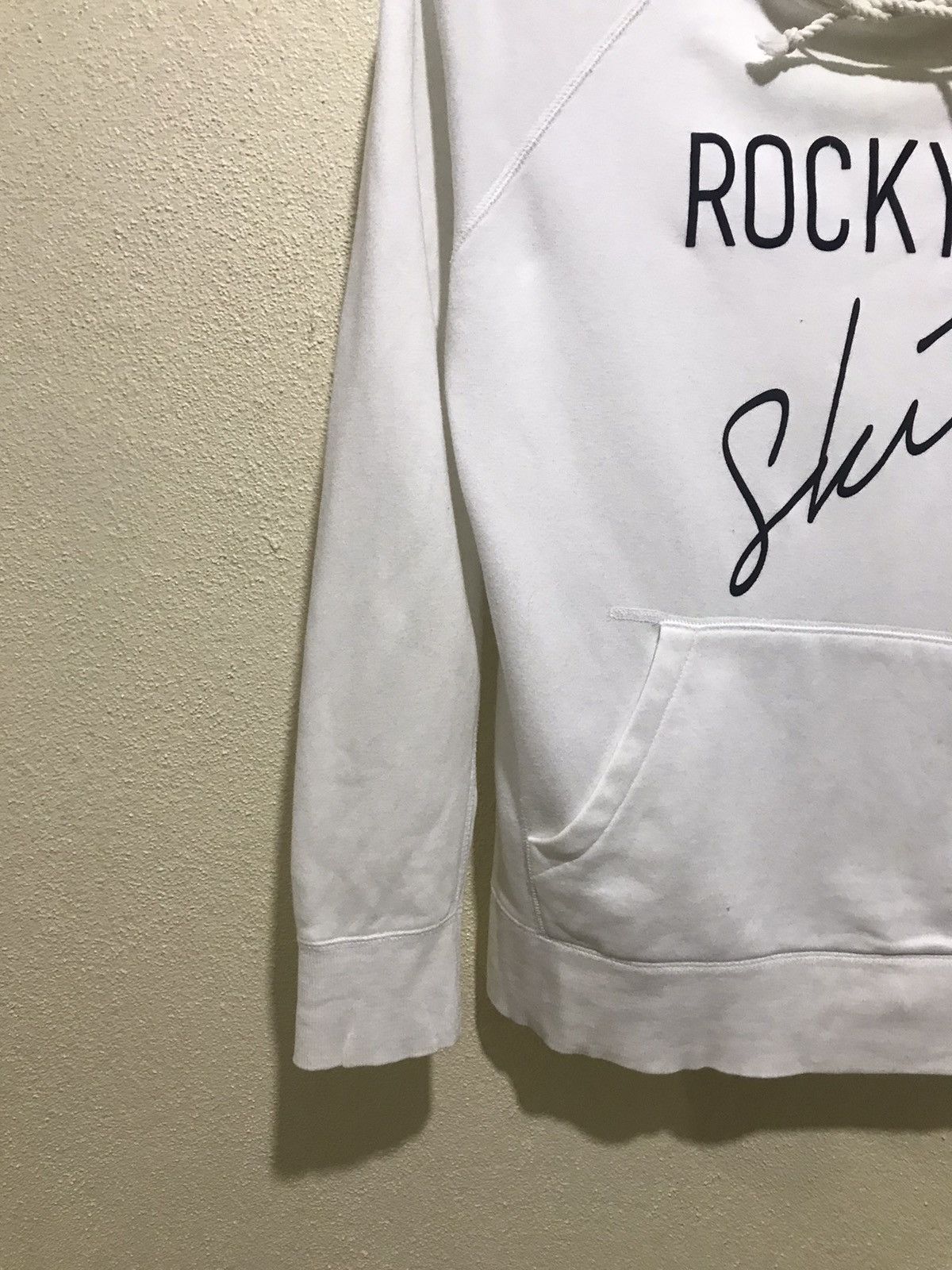 Global Work Global Work Sweatshirts Hoodie spell out ROCKYIM L fits M Size US S / EU 44-46 / 1 - 2 Thumbnail