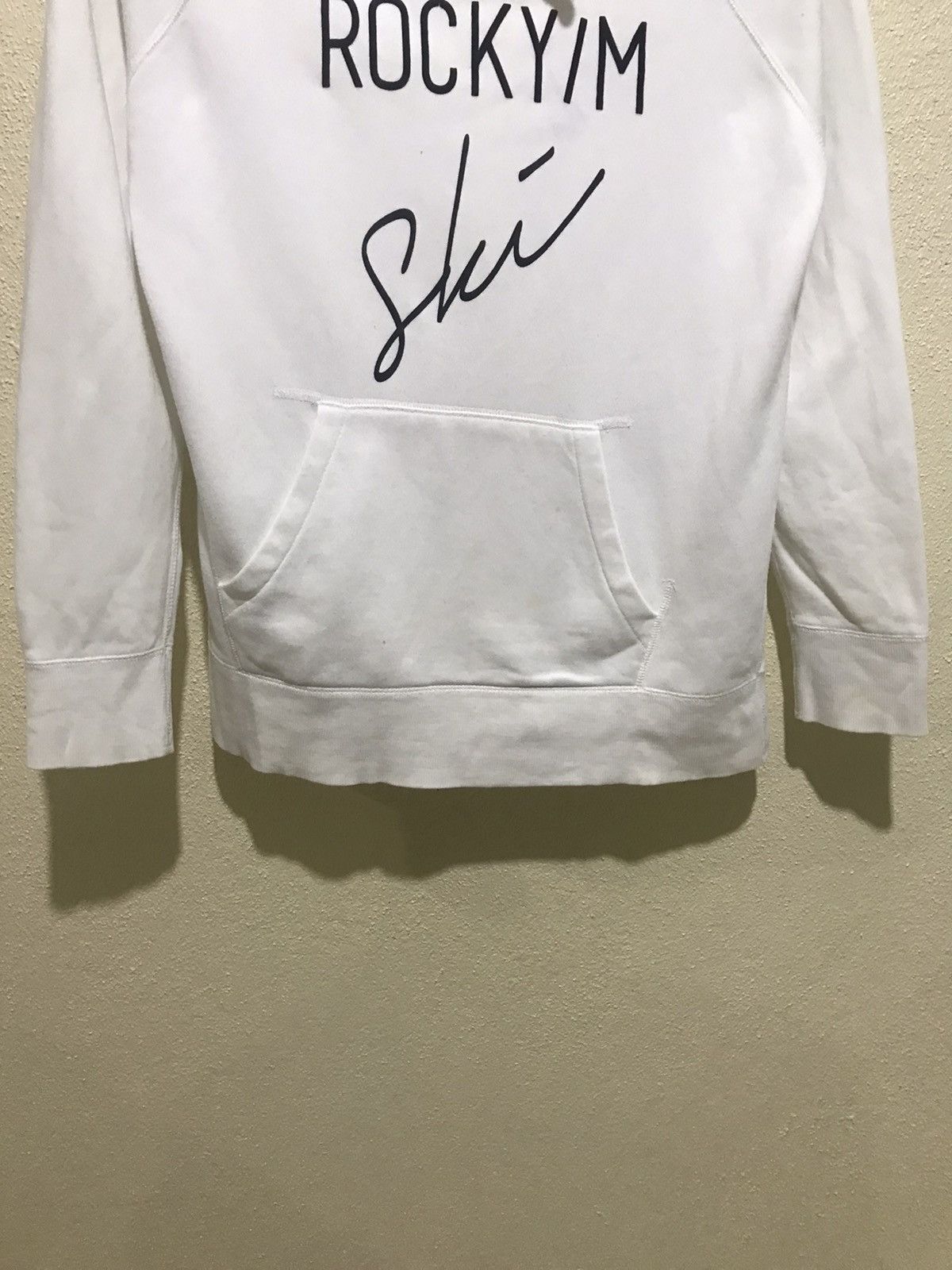 Global Work Global Work Sweatshirts Hoodie spell out ROCKYIM L fits M Size US S / EU 44-46 / 1 - 4 Thumbnail