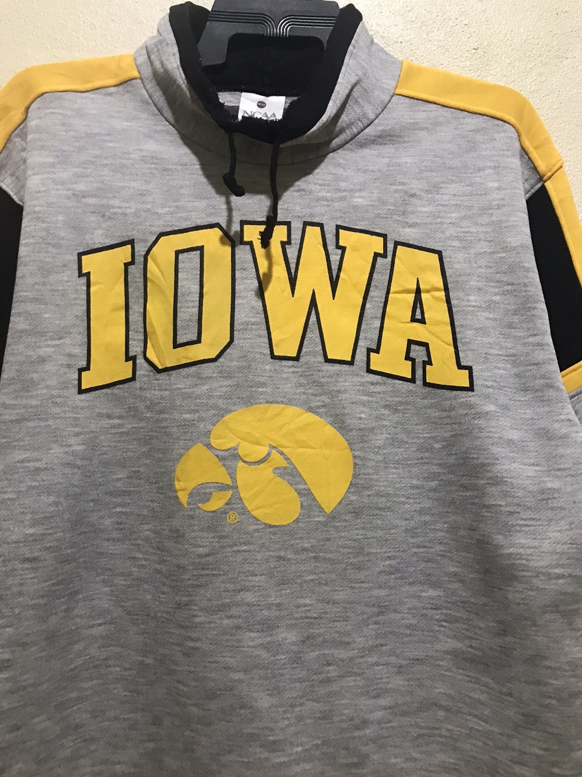 NCAA Ncaa Sweatshirts spell out IOWA size L Size US L / EU 52-54 / 3 - 5 Thumbnail