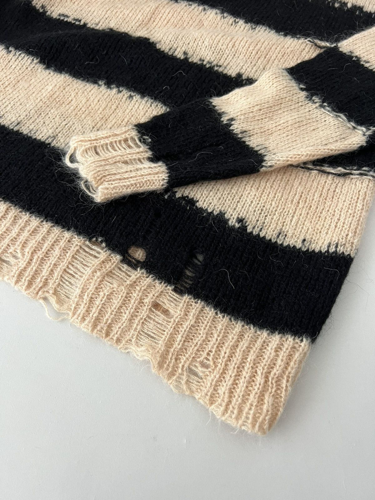 Acne Studios Acne Studios Mohair Distressed Stripped Knitted Sweater Size US M / EU 48-50 / 2 - 6 Thumbnail