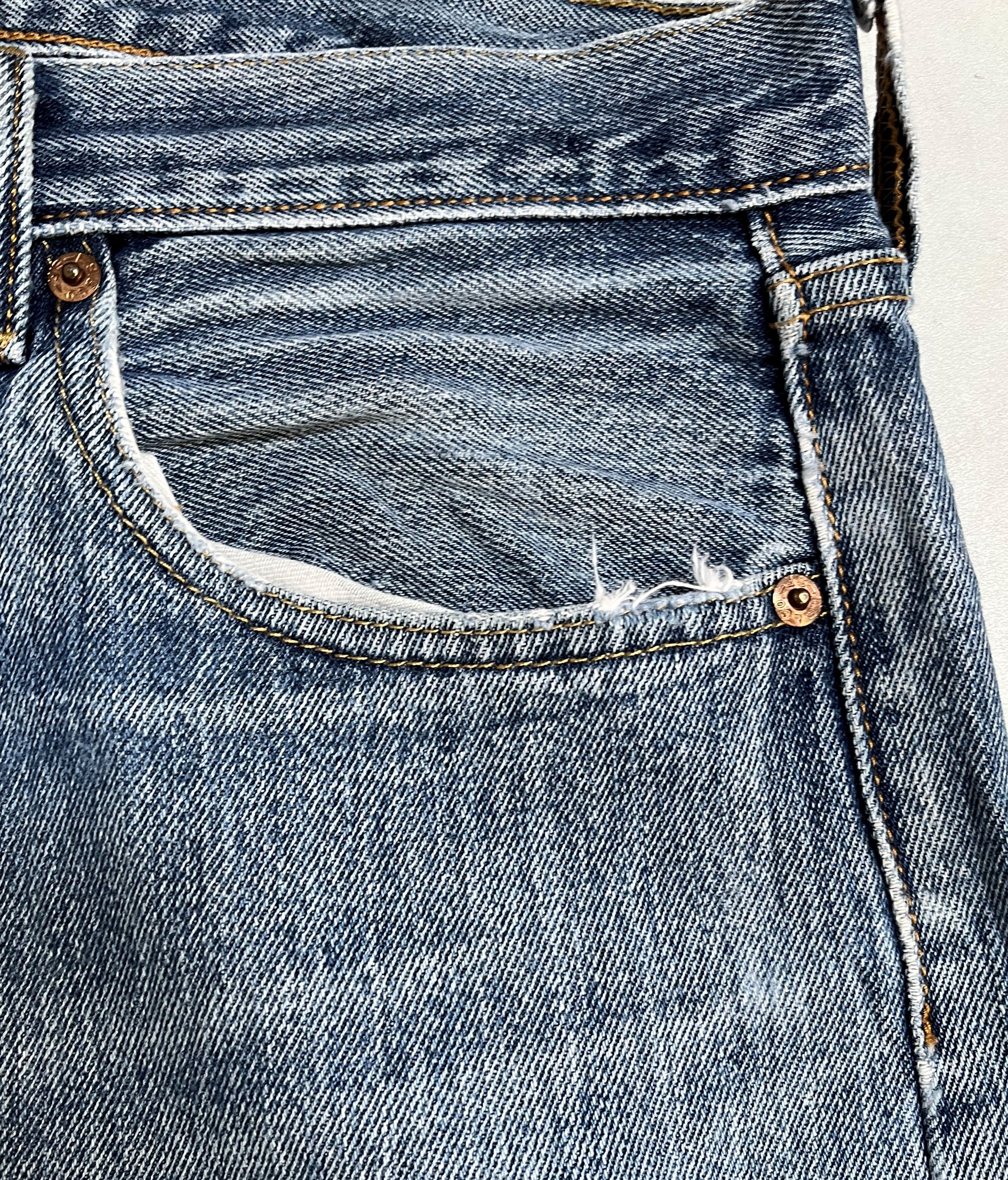 Levi's × Vintage Vintage Levi's 501 Denim Jeans L102 Size US 35 - 4 Thumbnail