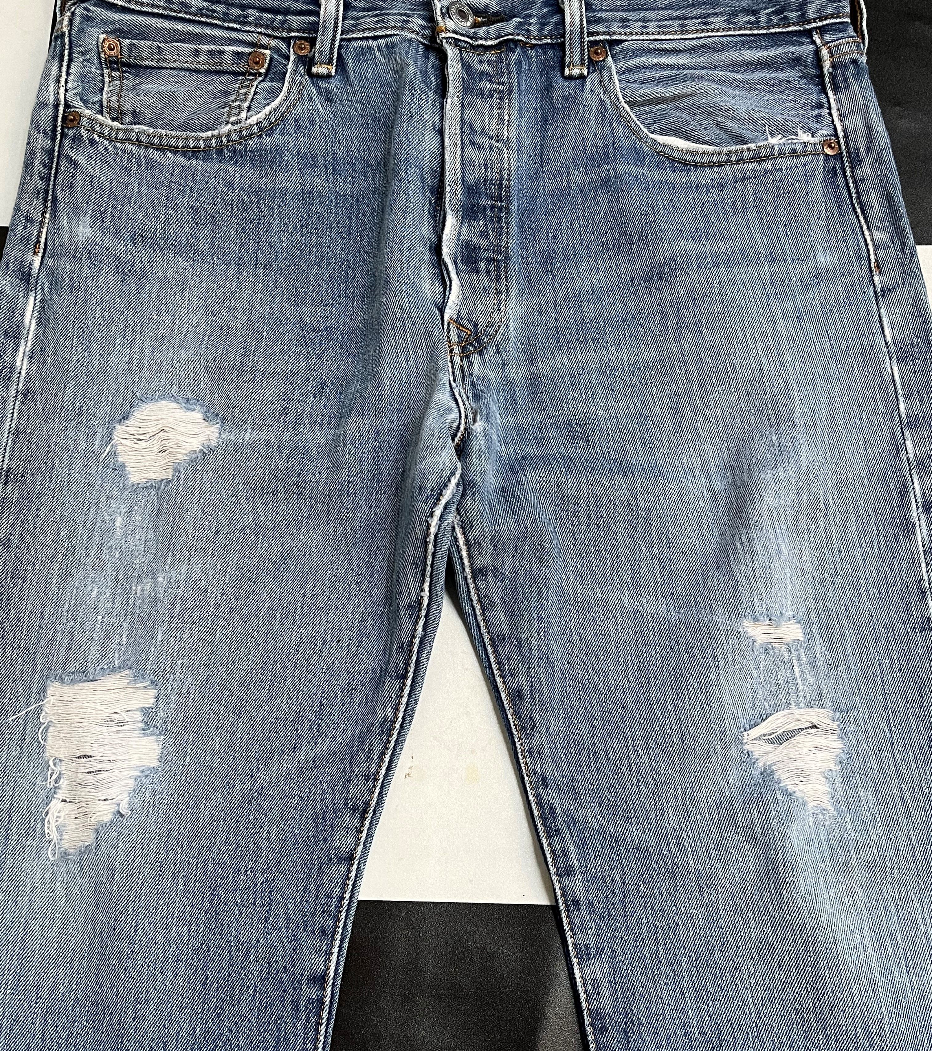 Levi's × Vintage Vintage Levi's 501 Denim Jeans L102 Size US 35 - 3 Thumbnail