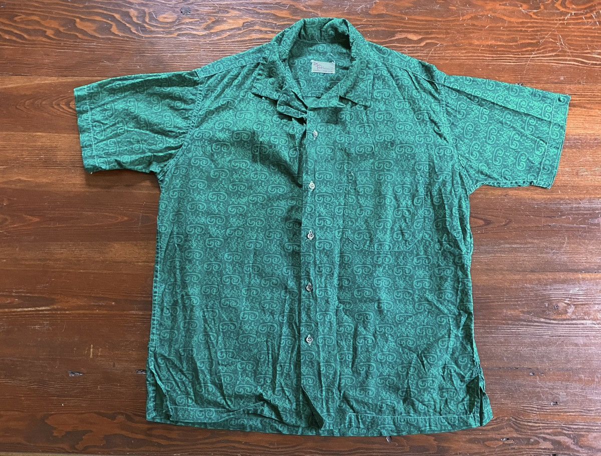 Vintage Vintage 60’s Jim Tillett Green Tribal Hawaiian Style Shirt Size US XL / EU 56 / 4 - 1 Thumbnail