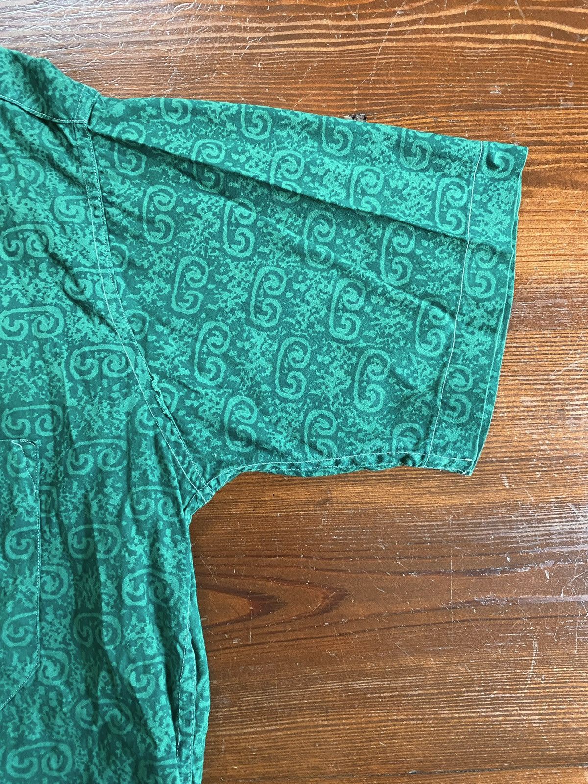 Vintage Vintage 60’s Jim Tillett Green Tribal Hawaiian Style Shirt Size US XL / EU 56 / 4 - 5 Thumbnail
