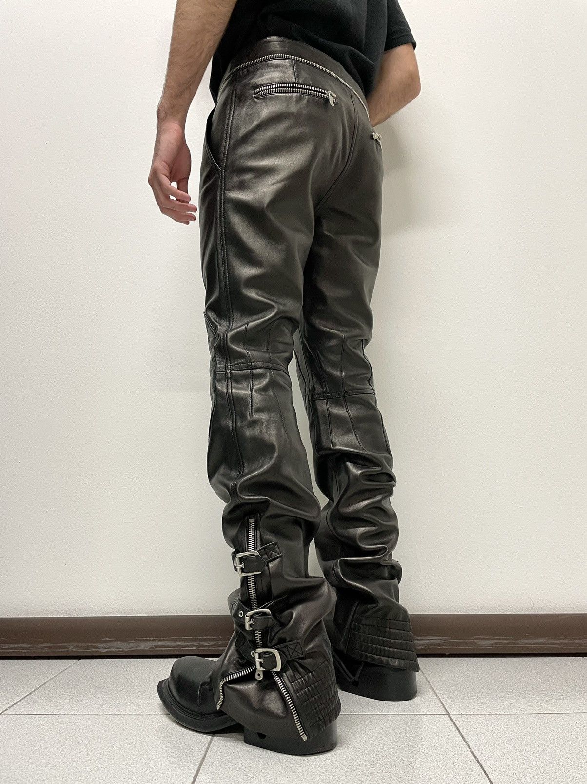 送料無料の通販 Dolce & zipper moto biker bondage leather BNWT 2003 Gabbana パンツ