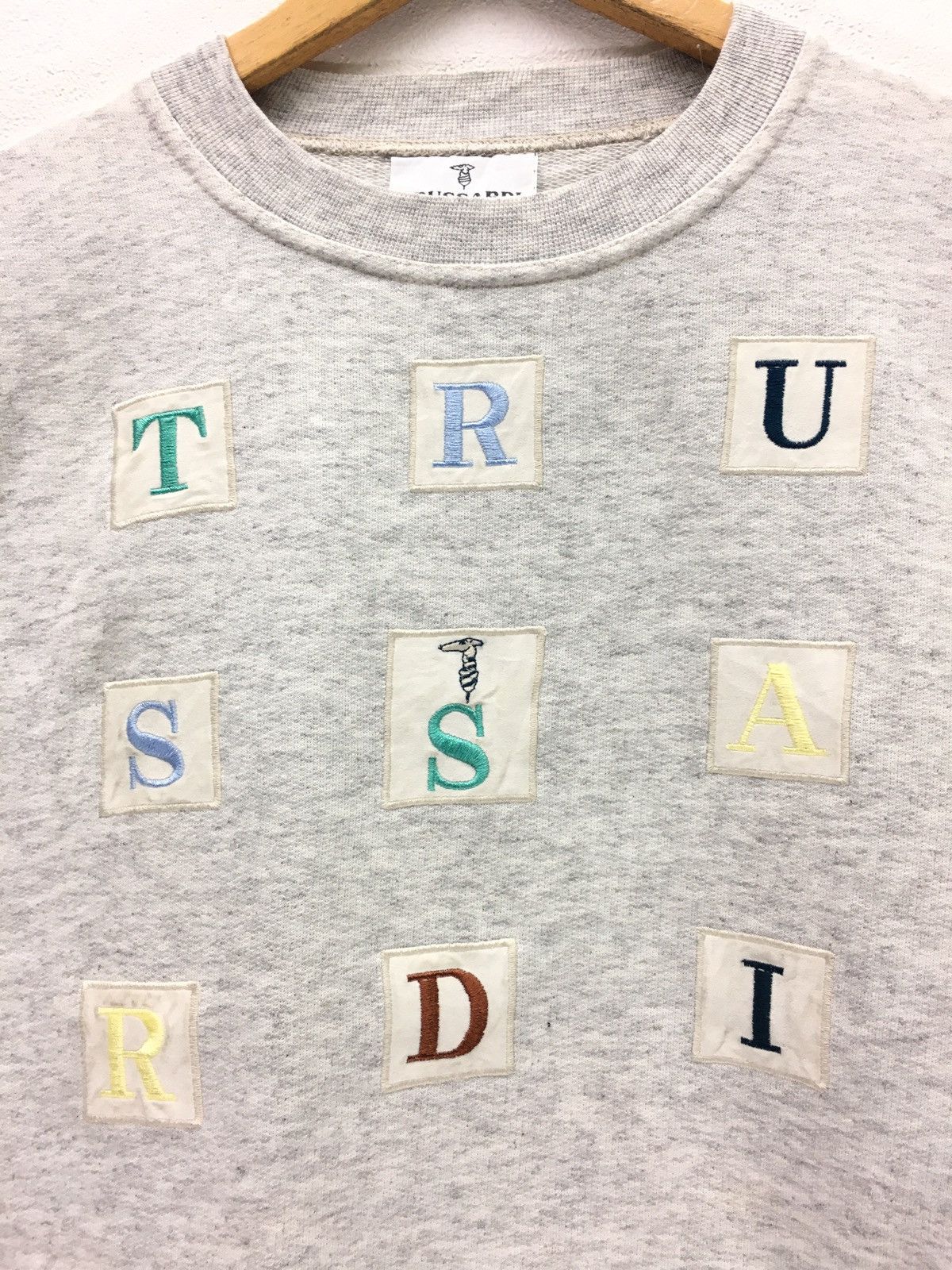 Trussardi Vintage Trussardi Big Logo Sweatshirt Size M / US 6-8 / IT 42-44 - 3 Thumbnail