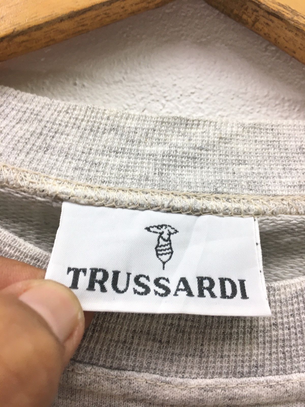 Trussardi Vintage Trussardi Big Logo Sweatshirt Size M / US 6-8 / IT 42-44 - 6 Thumbnail