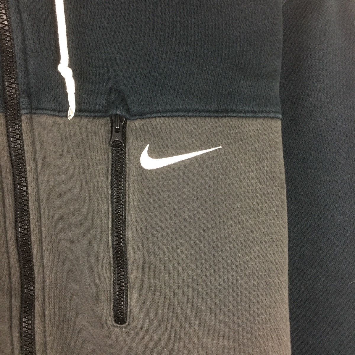 Nike × Vintage Vintage Nike Hoodie Nike Swoosh Nike Sweater Nike Zipper Up Size US M / EU 48-50 / 2 - 4 Thumbnail