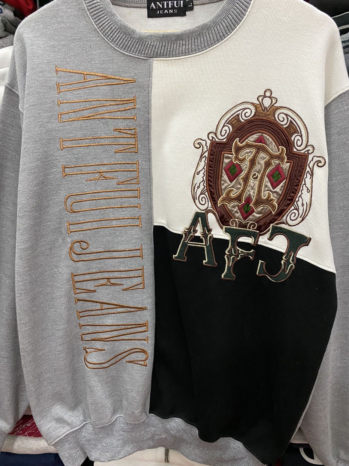 Vintage VINTAGE 90’an ANTFUI JEANS EMBROIDERY LOGO SWEATSHIRT Size US L / EU 52-54 / 3 - 3 Thumbnail