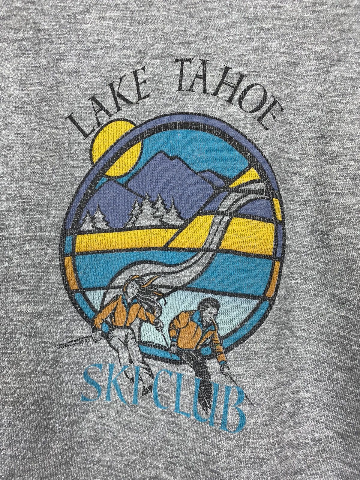 Vintage VINTAGE 1983 LAKE TAHOE SKI CLUB SWEATSHIRT - SMALL SIZE Size US S / EU 44-46 / 1 - 2 Thumbnail