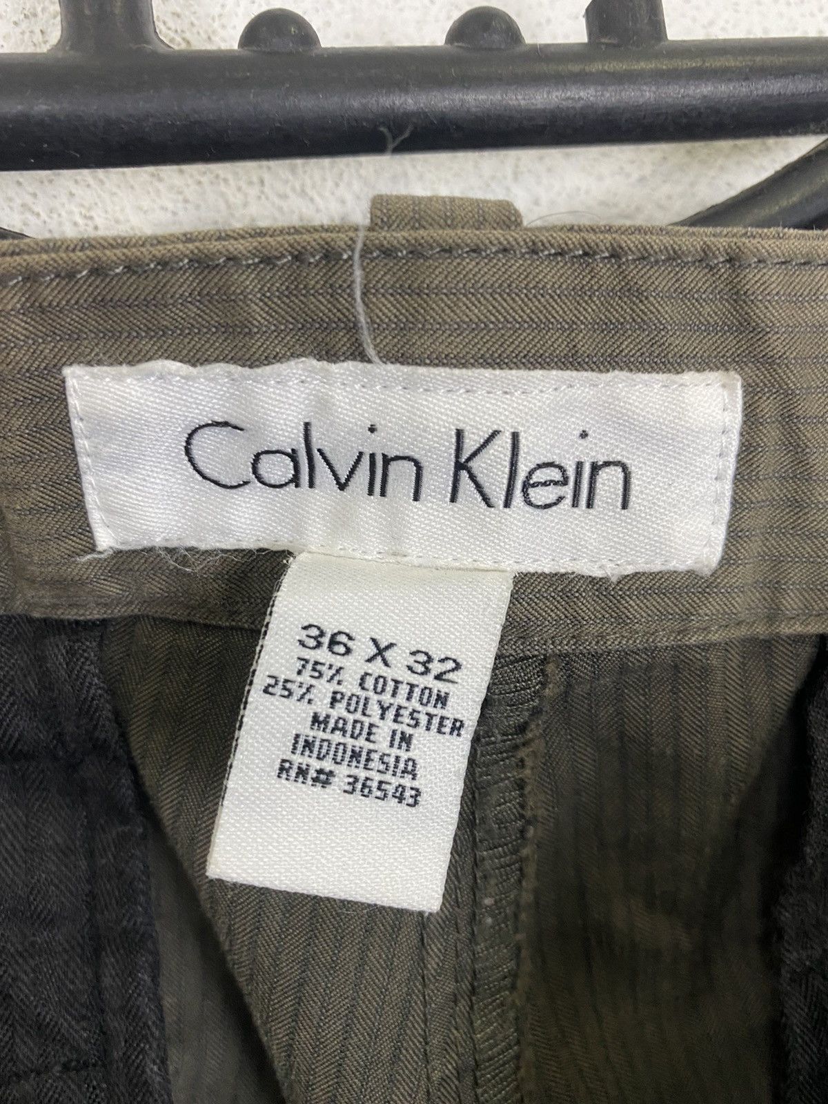 Calvin Klein CALVIN KLEIN STRAIGHT CUT CARGO PANT Size US 36 / EU 52 - 18 Thumbnail