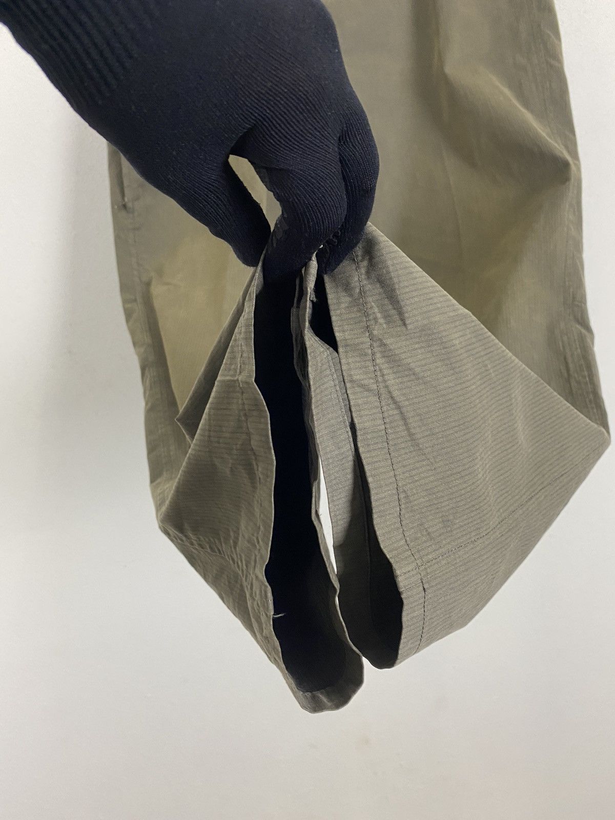 Calvin Klein CALVIN KLEIN STRAIGHT CUT CARGO PANT Size US 36 / EU 52 - 11 Thumbnail