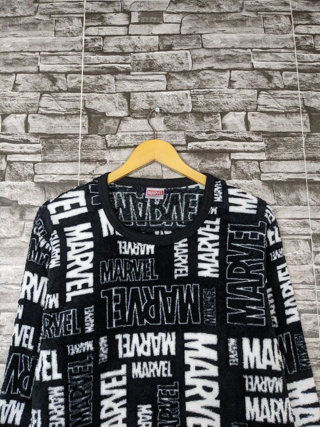 Marvel Comics Vintage Marvel Longsleeve Sweatshirt Pattern Fur Round Size US L / EU 52-54 / 3 - 4 Thumbnail