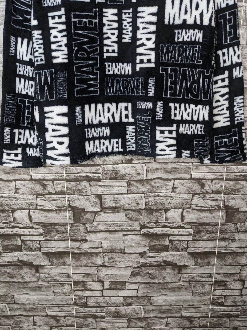Marvel Comics Vintage Marvel Longsleeve Sweatshirt Pattern Fur Round Size US L / EU 52-54 / 3 - 7 Thumbnail