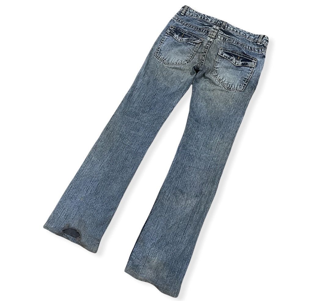 Katharine Hamnett London Katherine Hamnett Front Pocket Bush Distressed Jeans Size US 32 / EU 48 - 9 Thumbnail
