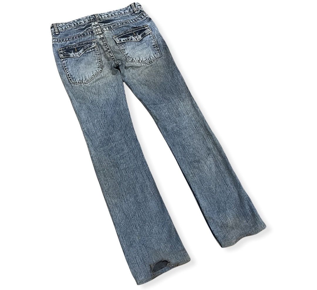 Katharine Hamnett London Katherine Hamnett Front Pocket Bush Distressed Jeans Size US 32 / EU 48 - 8 Thumbnail