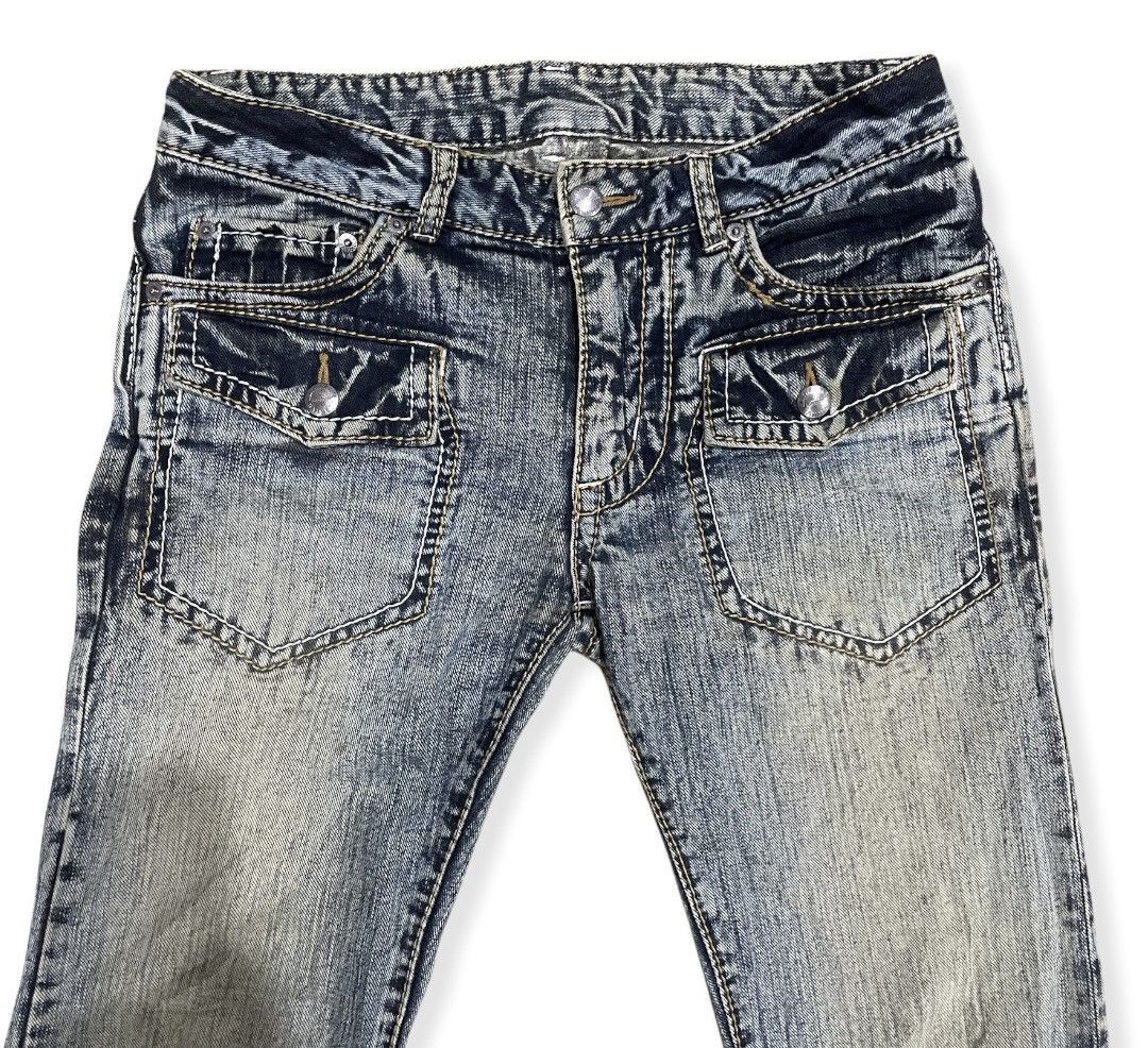 Katharine Hamnett London Katherine Hamnett Front Pocket Bush Distressed Jeans Size US 32 / EU 48 - 4 Thumbnail