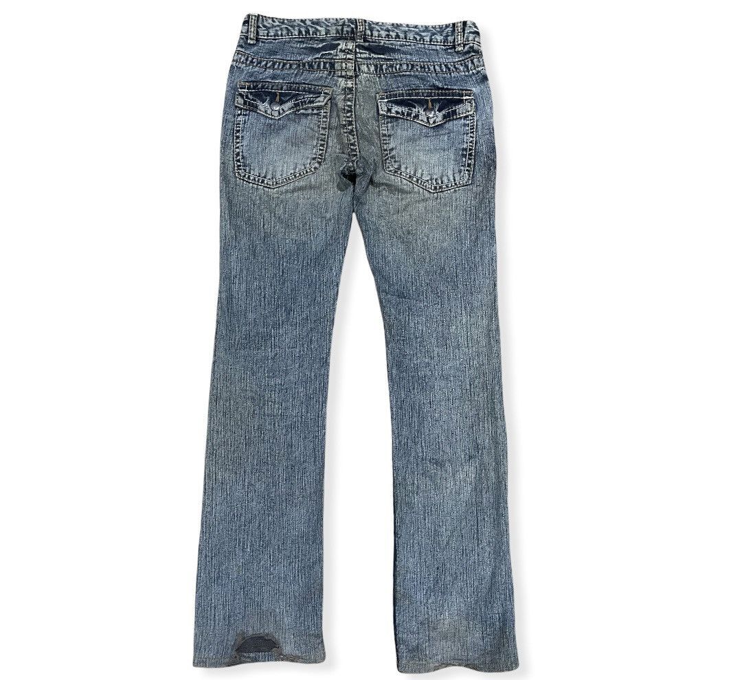 Katharine Hamnett London Katherine Hamnett Front Pocket Bush Distressed Jeans Size US 32 / EU 48 - 3 Thumbnail