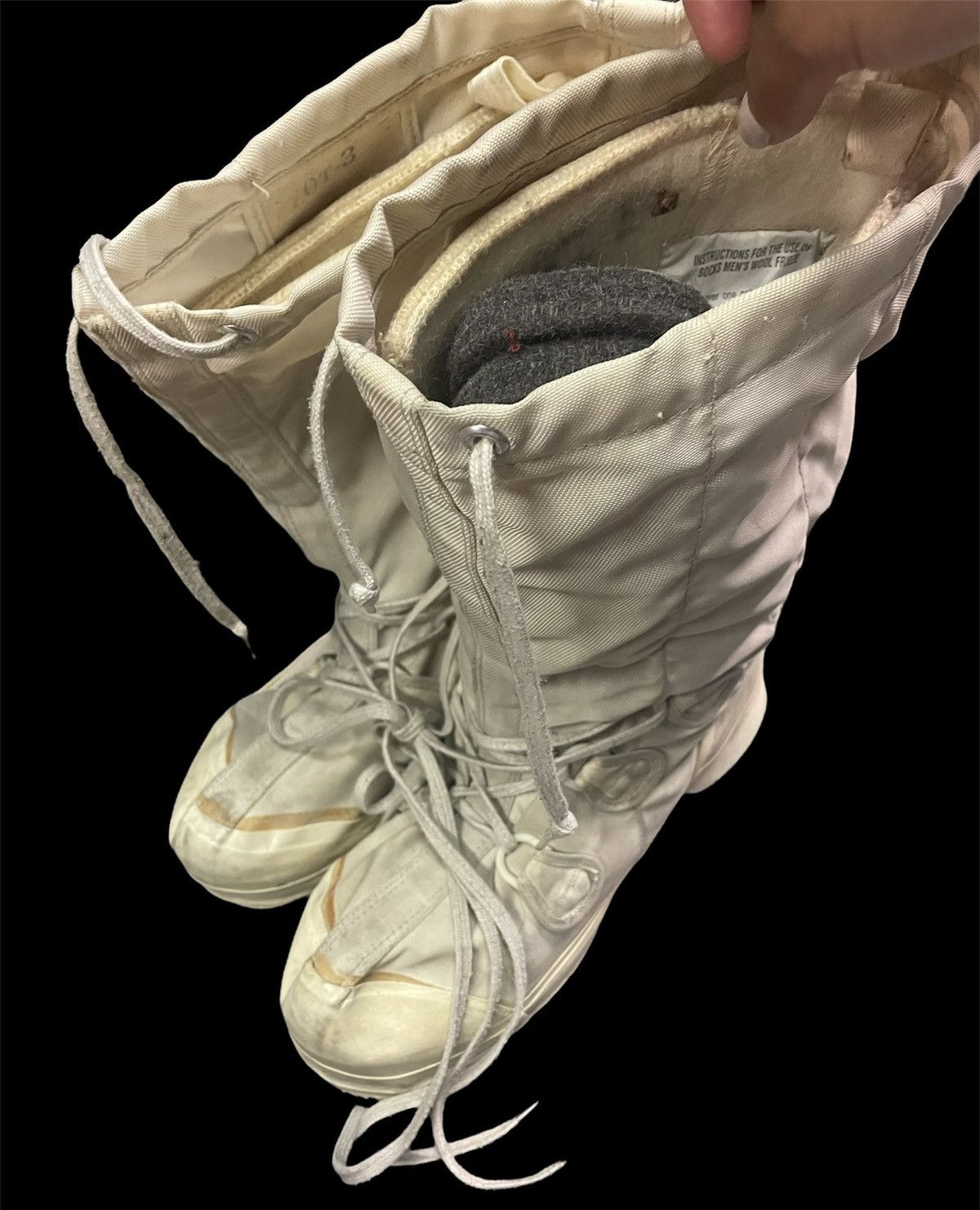 Other White Military Issued Mukluk Boots Size US 12 / EU 45 - 3 Thumbnail