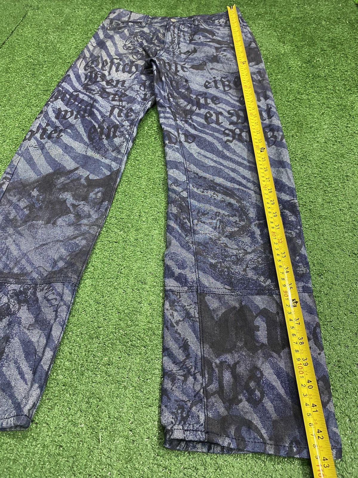 Designer × Vintage × Yoshiyuki Konishi Ficce Yoshiyuki Konishi Over Printed Art Japanese Denim Size US 30 / EU 46 - 17 Thumbnail