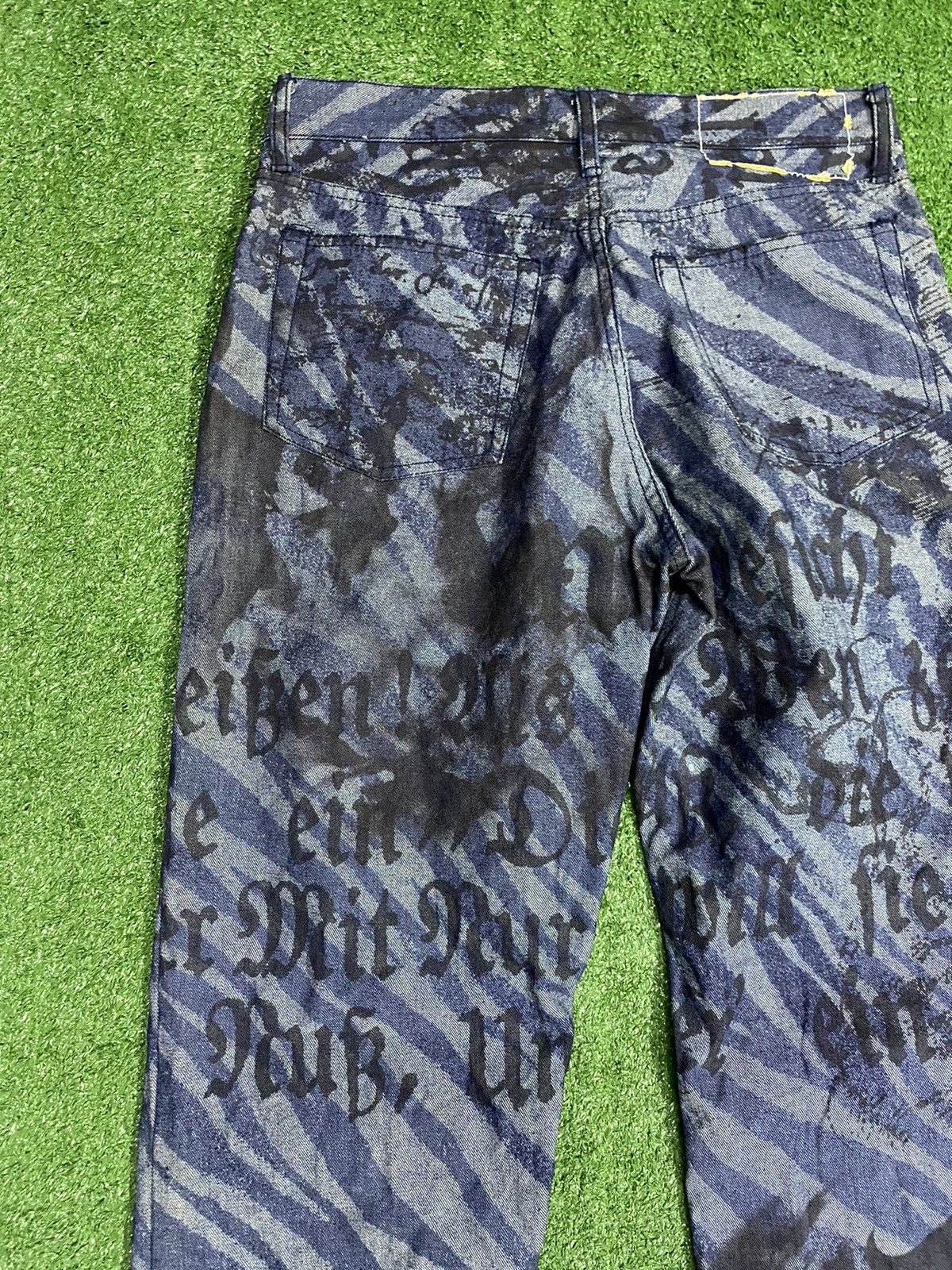 Designer × Vintage × Yoshiyuki Konishi Ficce Yoshiyuki Konishi Over Printed Art Japanese Denim Size US 30 / EU 46 - 3 Thumbnail