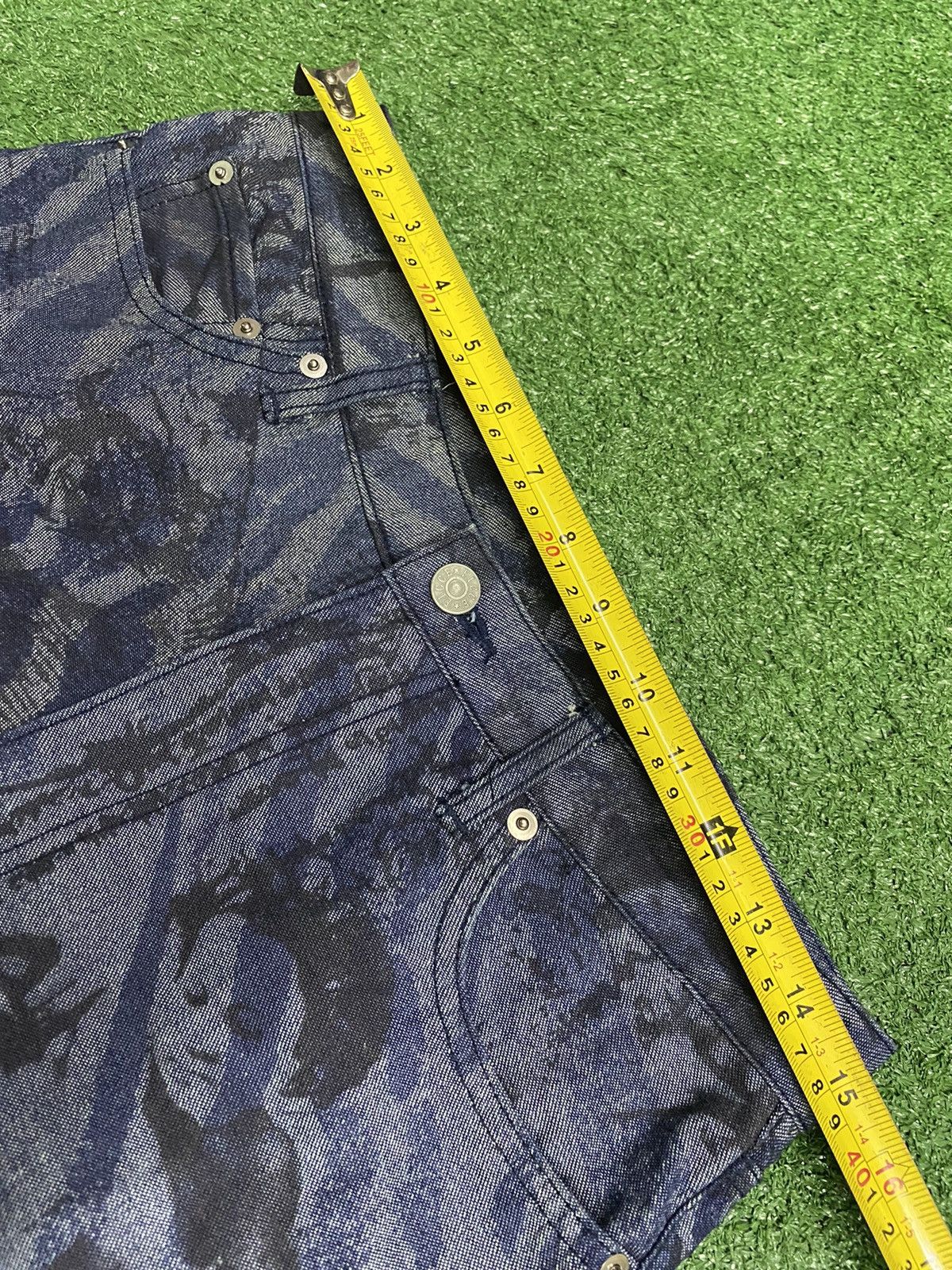 Designer × Vintage × Yoshiyuki Konishi Ficce Yoshiyuki Konishi Over Printed Art Japanese Denim Size US 30 / EU 46 - 11 Thumbnail