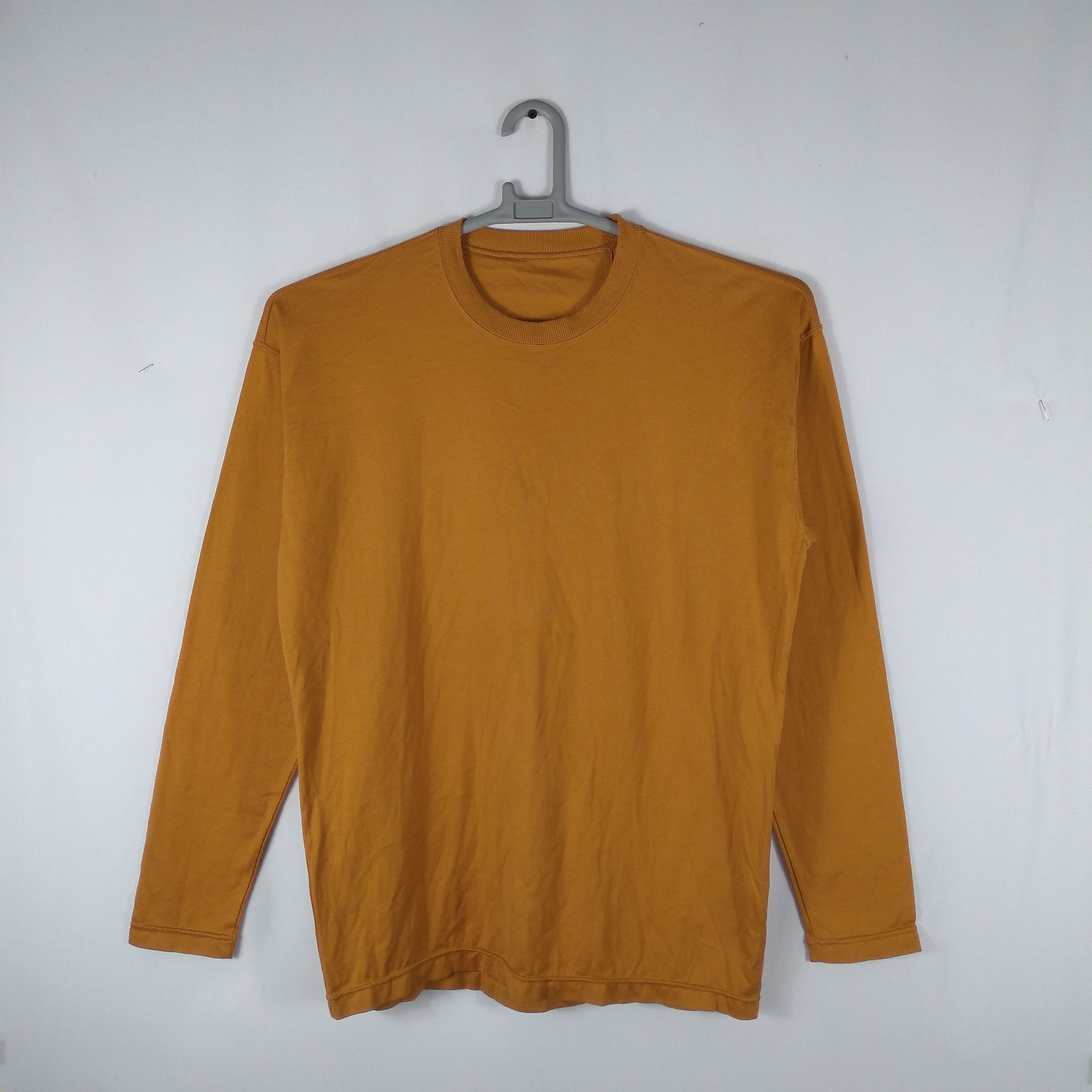 Designer × Issey Miyake × Tsumori Chisato 🔥OG🔥Issey Miyake Back Stitch Line Punk Styles Plain Tee Size US L / EU 52-54 / 3 - 1 Thumbnail