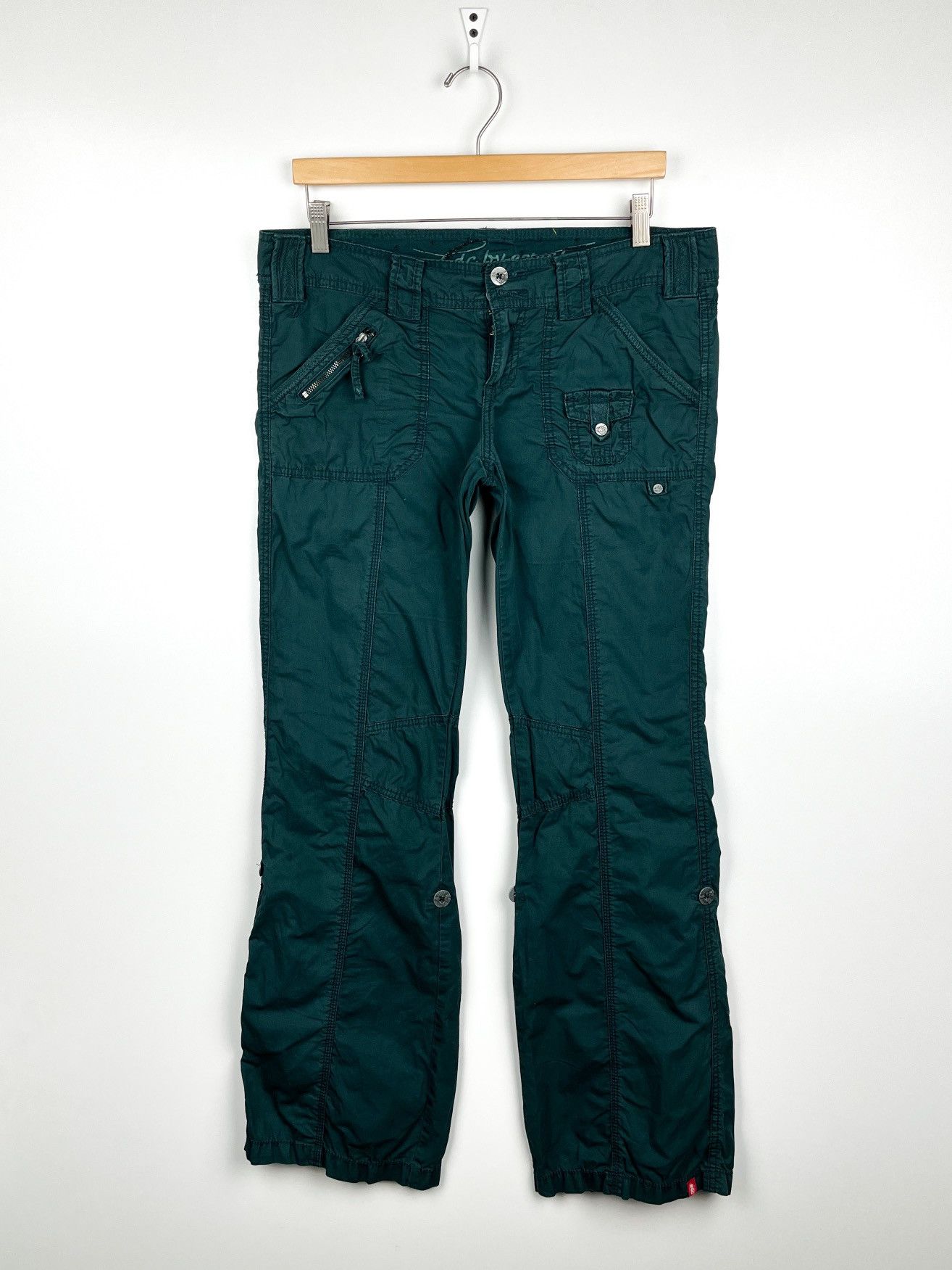 Japanese Brand Vintage Y2k cargo streetwear pants size 40 long Size 27" / US 4 / IT 40 - 1 Thumbnail