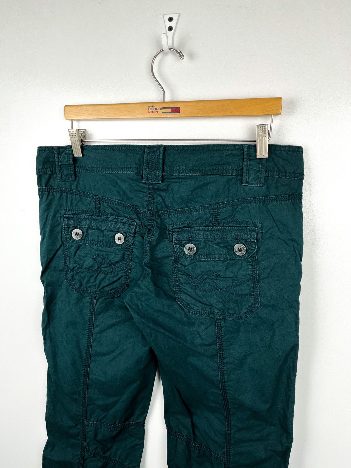 Japanese Brand Vintage Y2k cargo streetwear pants size 40 long Size 27" / US 4 / IT 40 - 4 Thumbnail