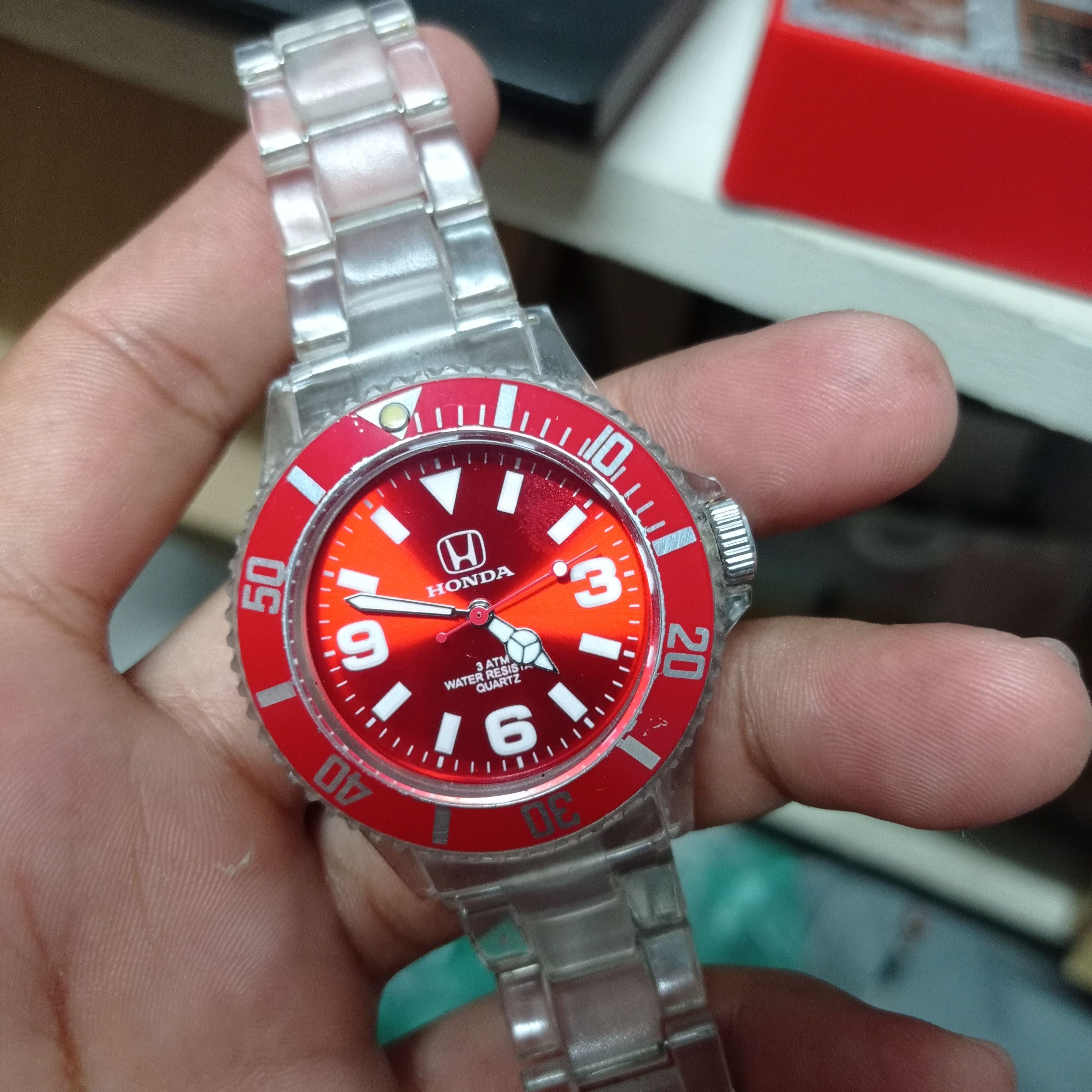 Honda Vintage 💥 Red Monster (HONDA JAPAN WATCH). 3ATM WR. Size ONE SIZE - 3 Thumbnail