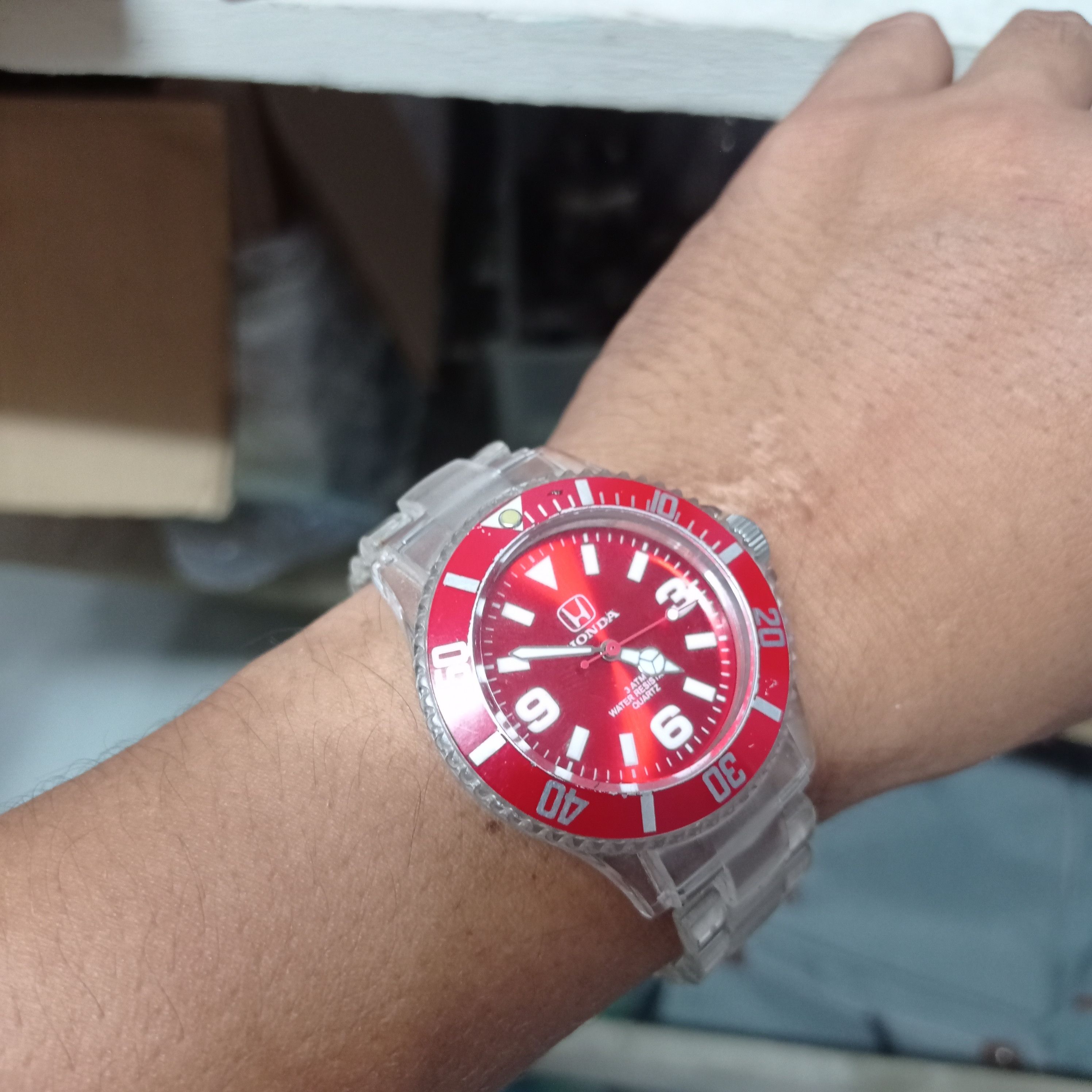Honda Vintage 💥 Red Monster (HONDA JAPAN WATCH). 3ATM WR. Size ONE SIZE - 1 Thumbnail