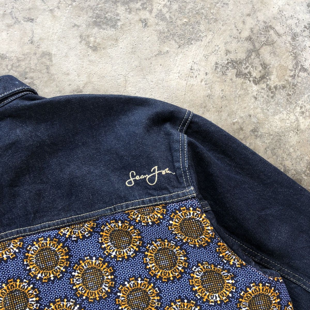 Designer × Sean John × Vintage 🔥Sick🔥Vintage Sean John Baroque Patchwork Style Denim Jacket Size US XL / EU 56 / 4 - 11 Thumbnail