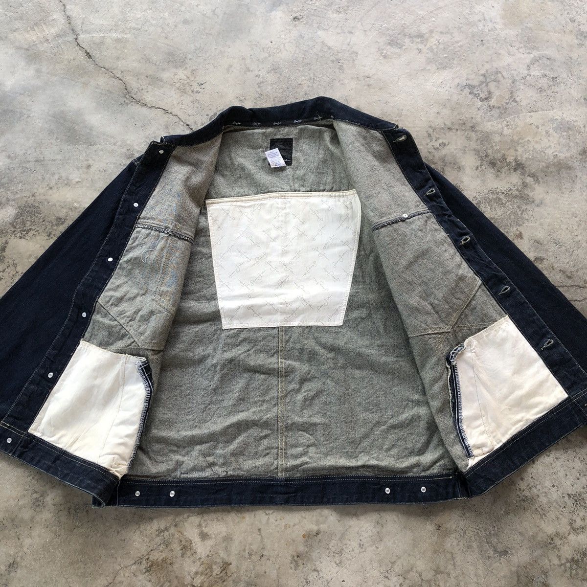 Designer × Sean John × Vintage 🔥Sick🔥Vintage Sean John Baroque Patchwork Style Denim Jacket Size US XL / EU 56 / 4 - 16 Thumbnail