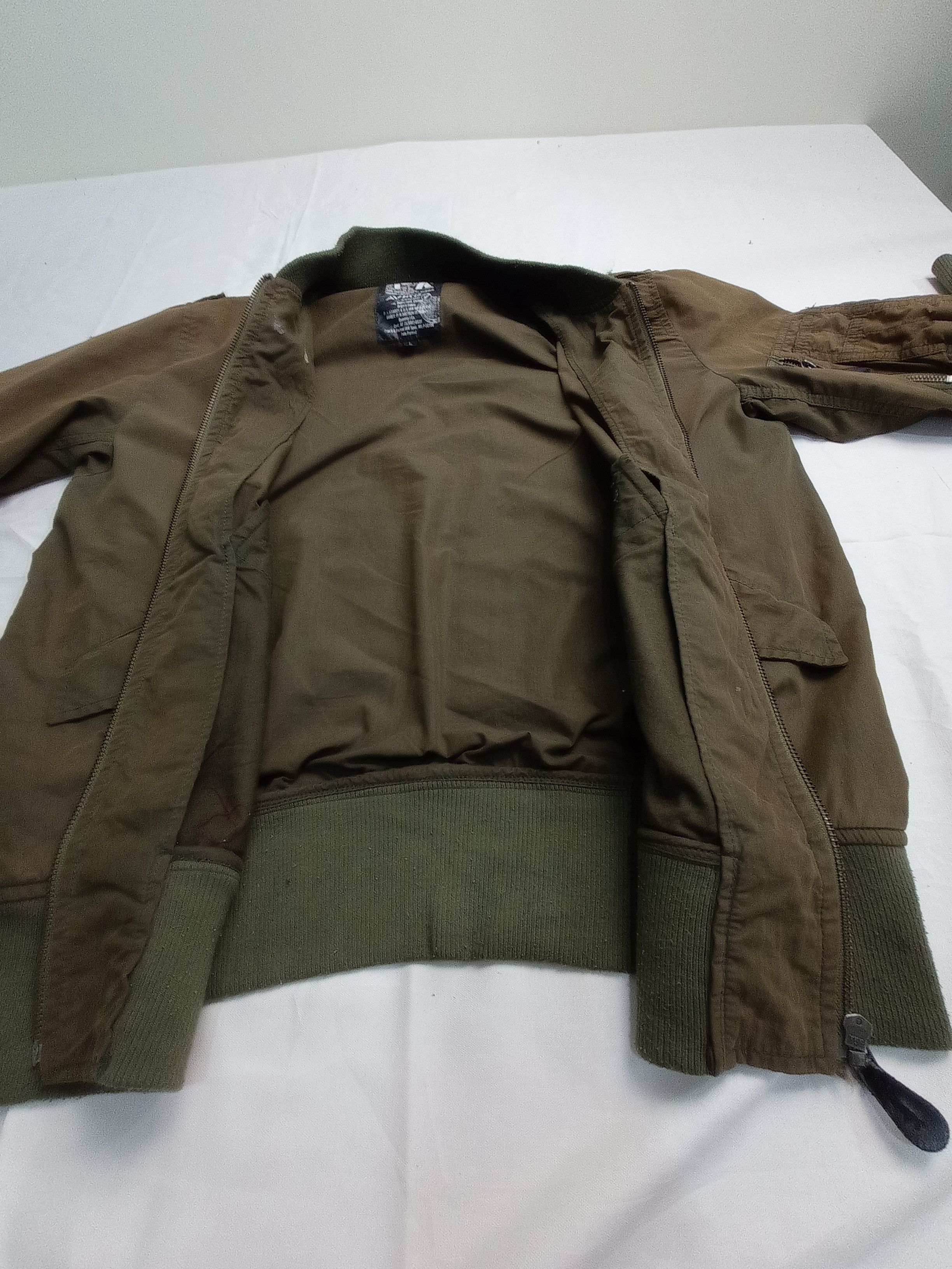 Avirex Vintage Avirex Bomber Jacket Size US L / EU 52-54 / 3 - 3 Thumbnail