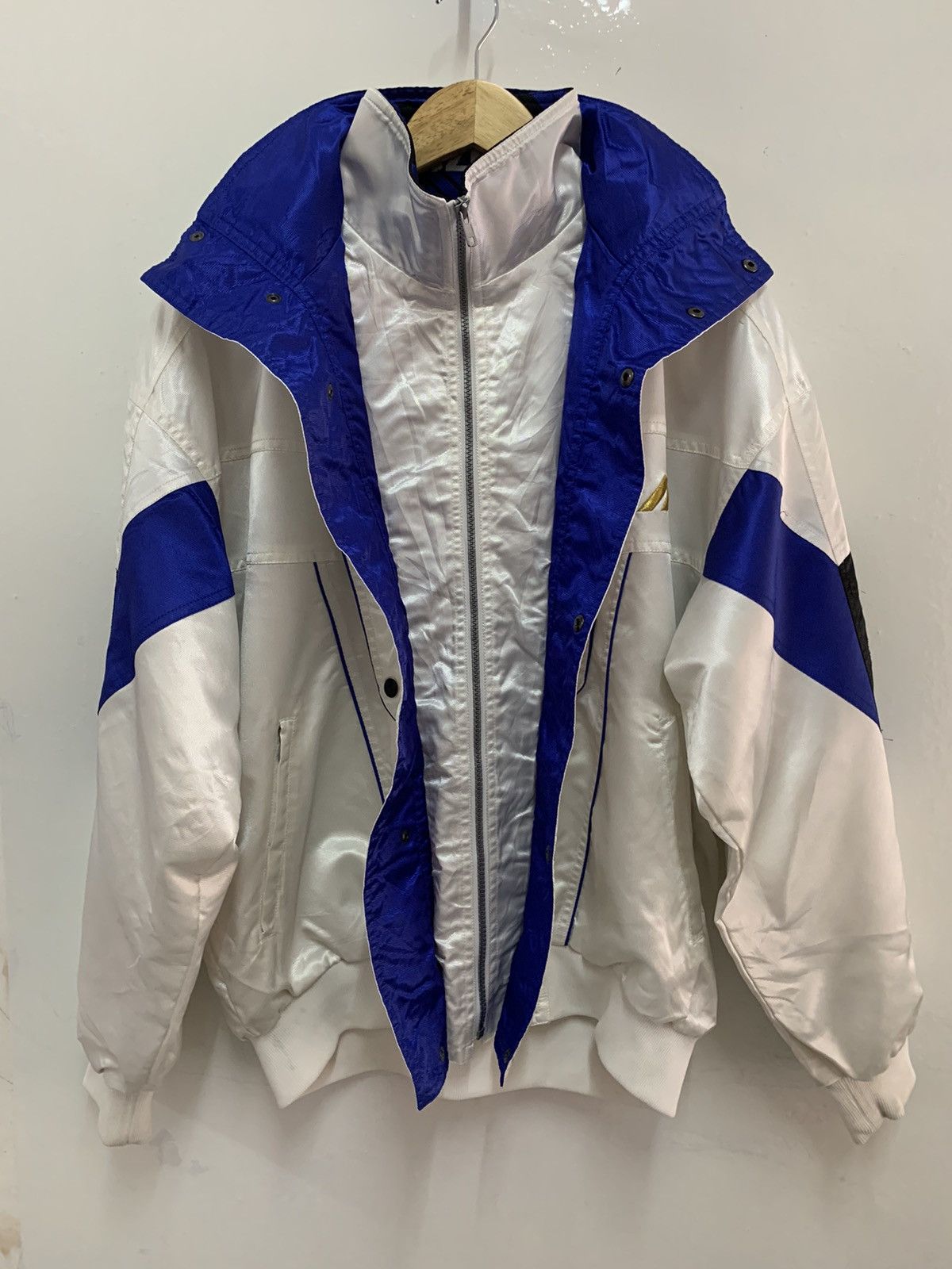 Mizuno Vintage Mizuno Tennis Collection Windbreaker Jacket Size US XL / EU 56 / 4 - 1 Thumbnail