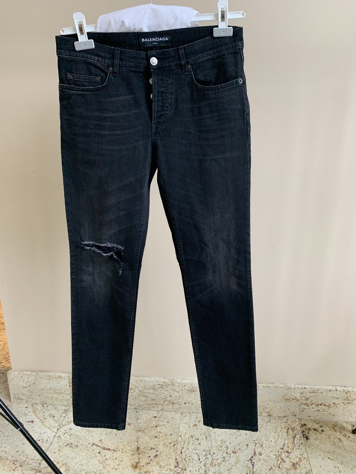 SS18 Knee Slit Denim in Black