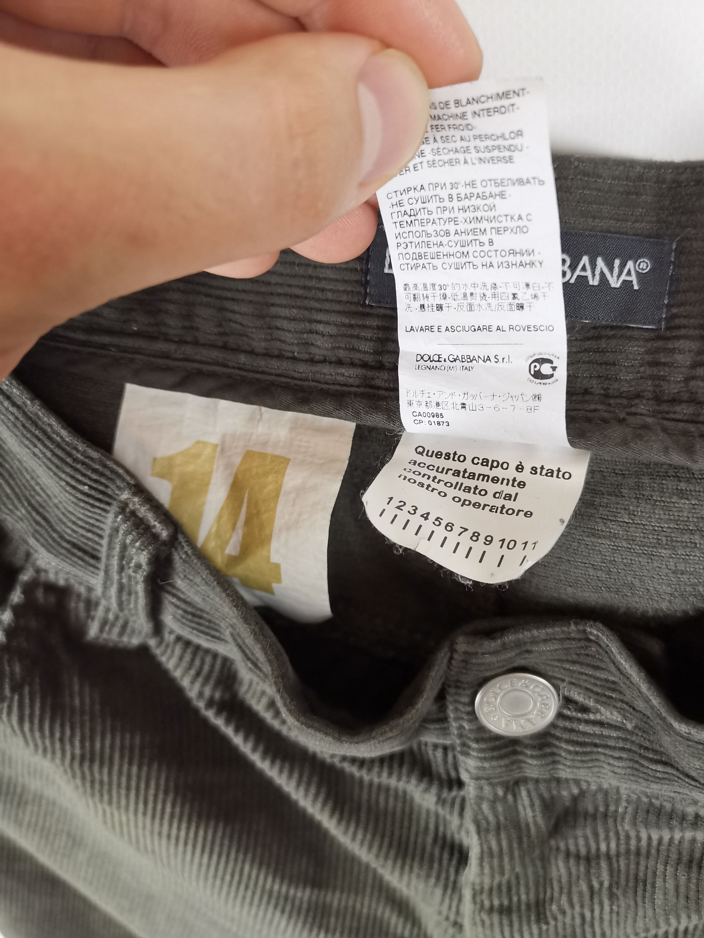 Dolce & Gabbana Dolce & Gabbana corduroy made in italy casual pants Size US 34 / EU 50 - 5 Thumbnail